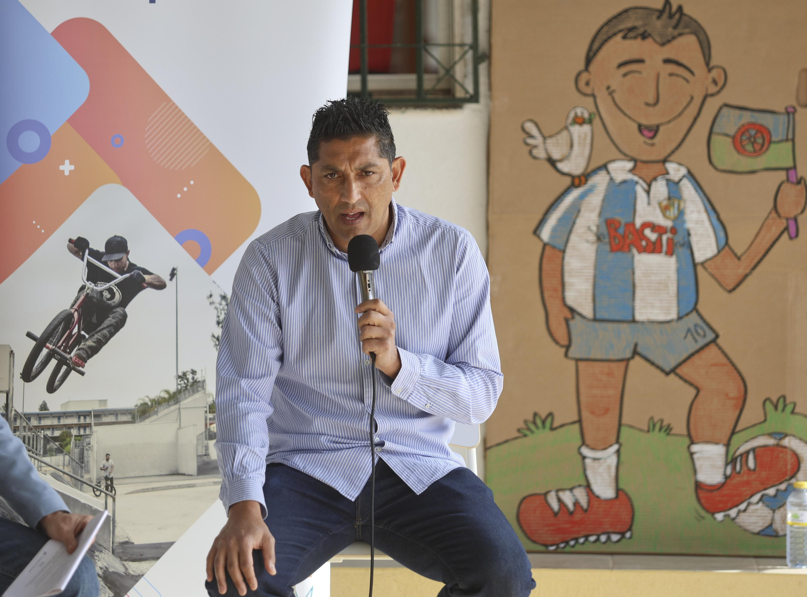 La visita de Basti al CEIP María de la O, en fotos