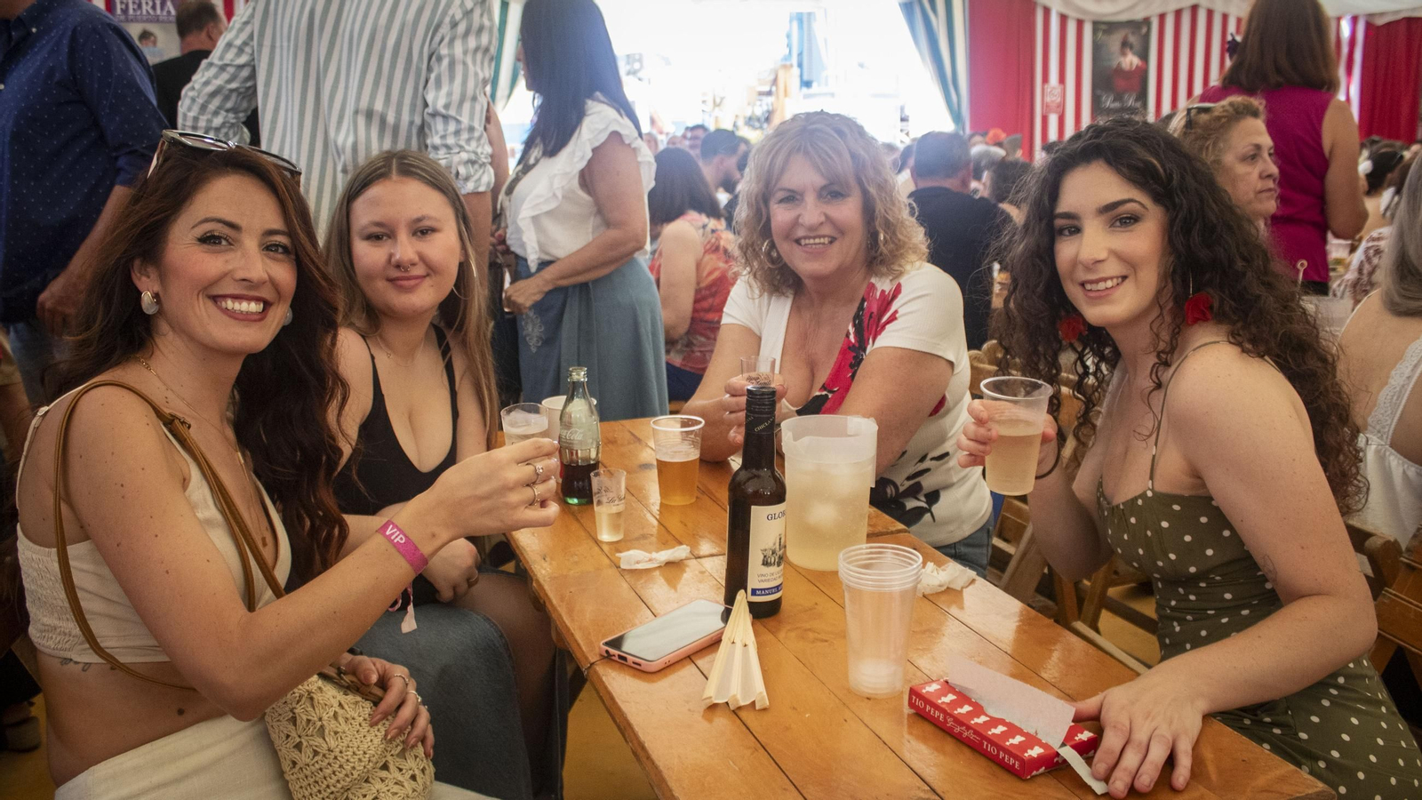 Búscate en las imágenes del viernes en la feria de Puerto Real