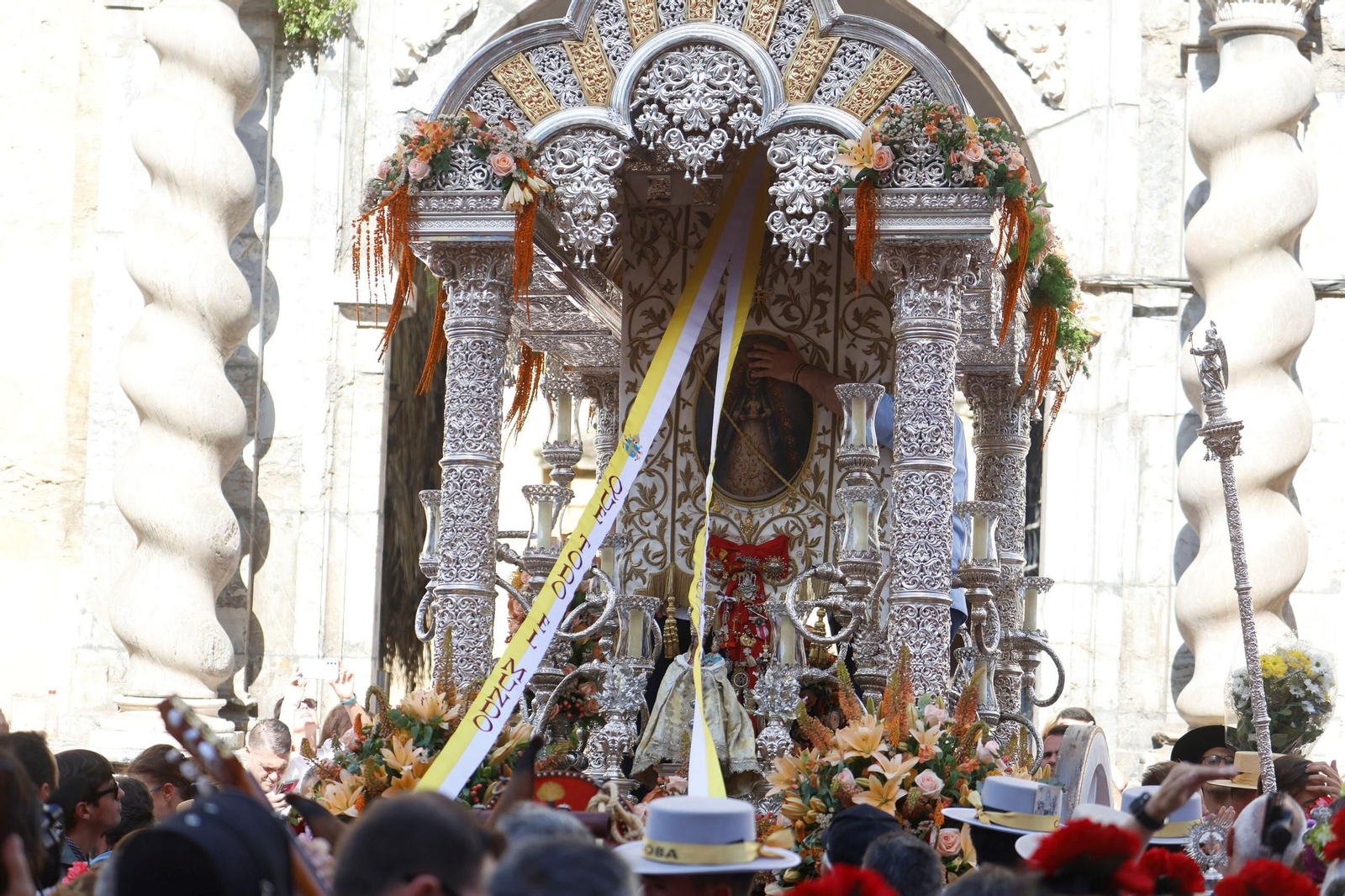 La salida de la Hermandad del Rocío de Córdoba