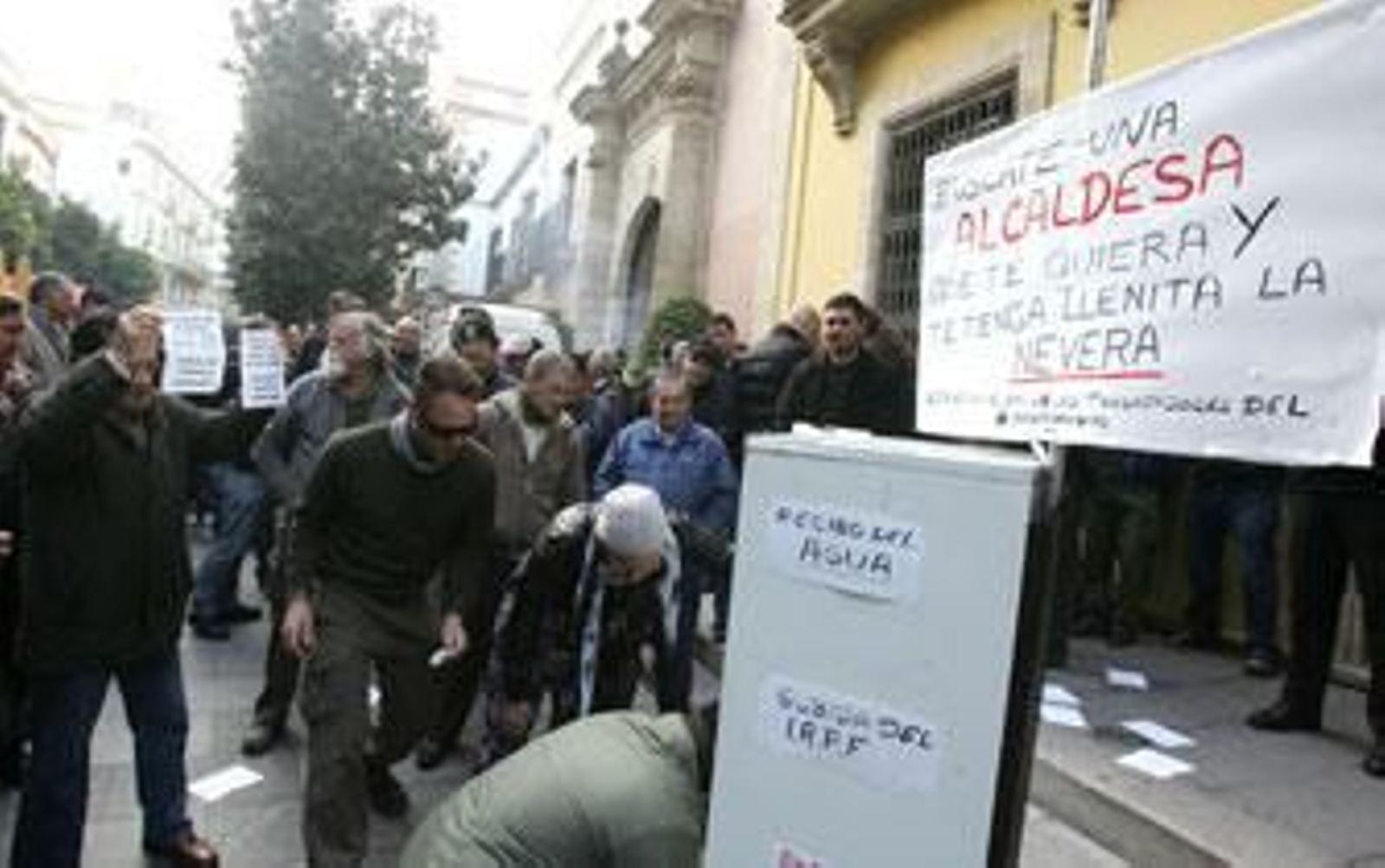 Protesta reciente a las puertas del Ayuntamiento./Pascual