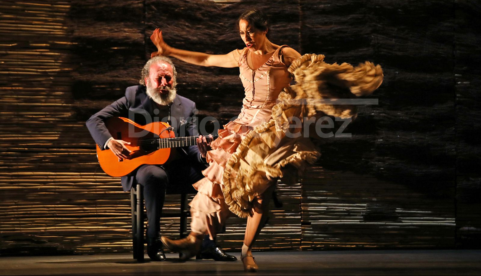 Imágenes del espectáculo 'Sin permiso' de Ana Morales