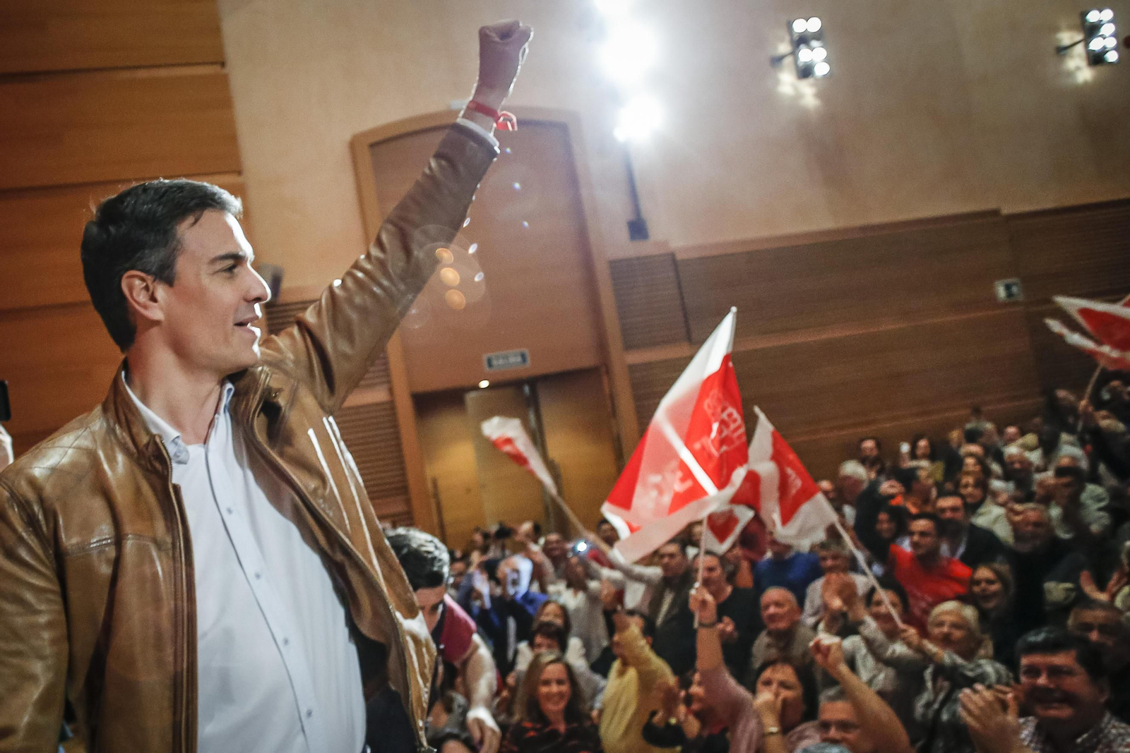 El mitin de Pedro Sánchez en Cádiz, en imágenes