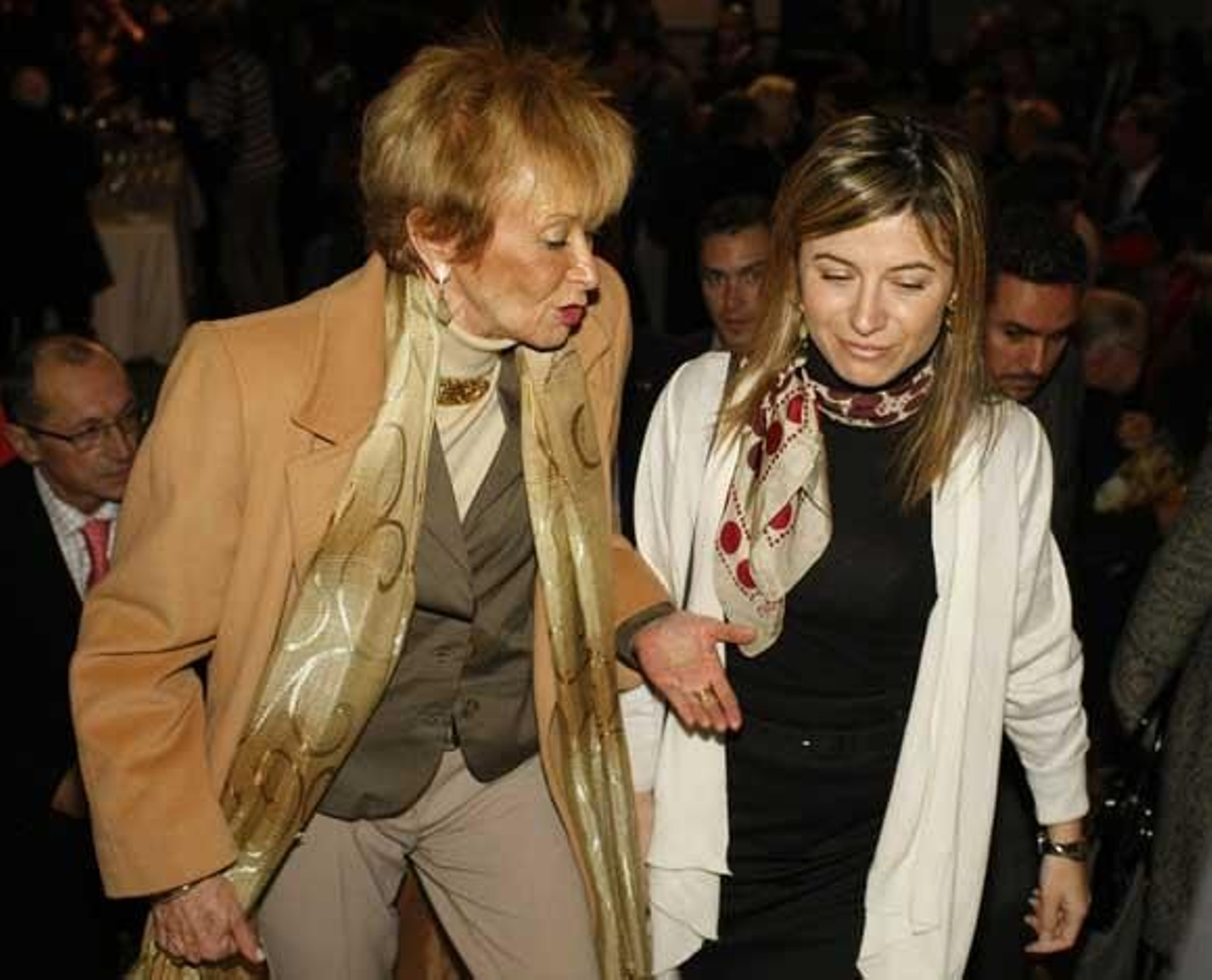 María Teresa Fernández de la Vega y la ministra Bibiana Aido  Foto: Jose Ramon Ladra