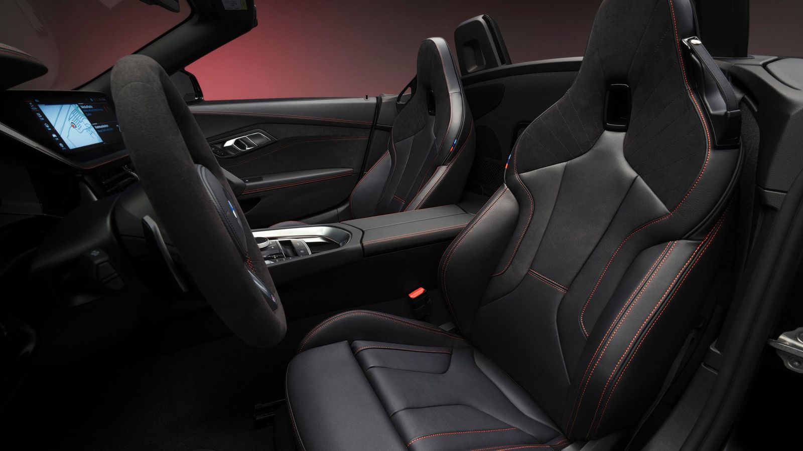 Las costuras en rojo que se emplean en el habitáculo de los Z4 Final Edition marcan el carácter del habitáculo.