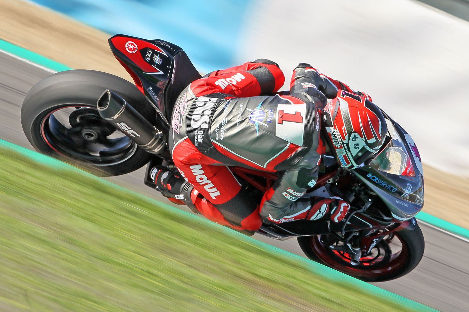 Segundo día de entrenamientos de Superbike y Supersport en Jerez