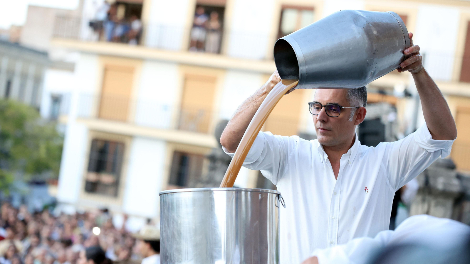Tradicional Pisa de la Uva en la Catedral de Jerez 2023