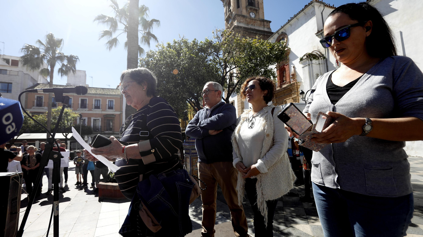 Las fotos de la concentración por la muerte de Lydia,  la niña nacida de forma prematura