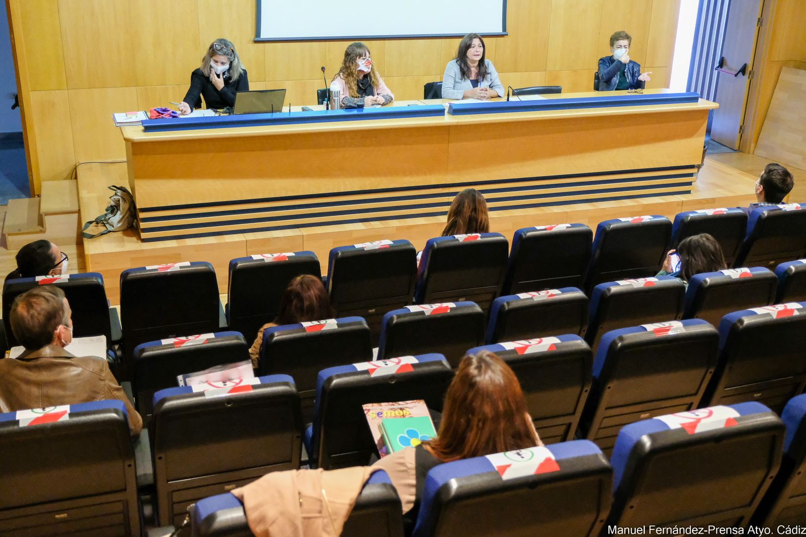 Imagen de la reunión de la Mesa de la Discapacidad.
