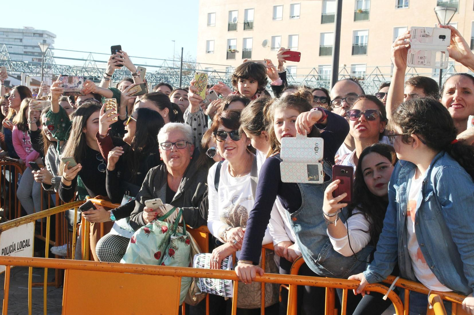 Manuel Carrasco firma sus discos, en imágenes