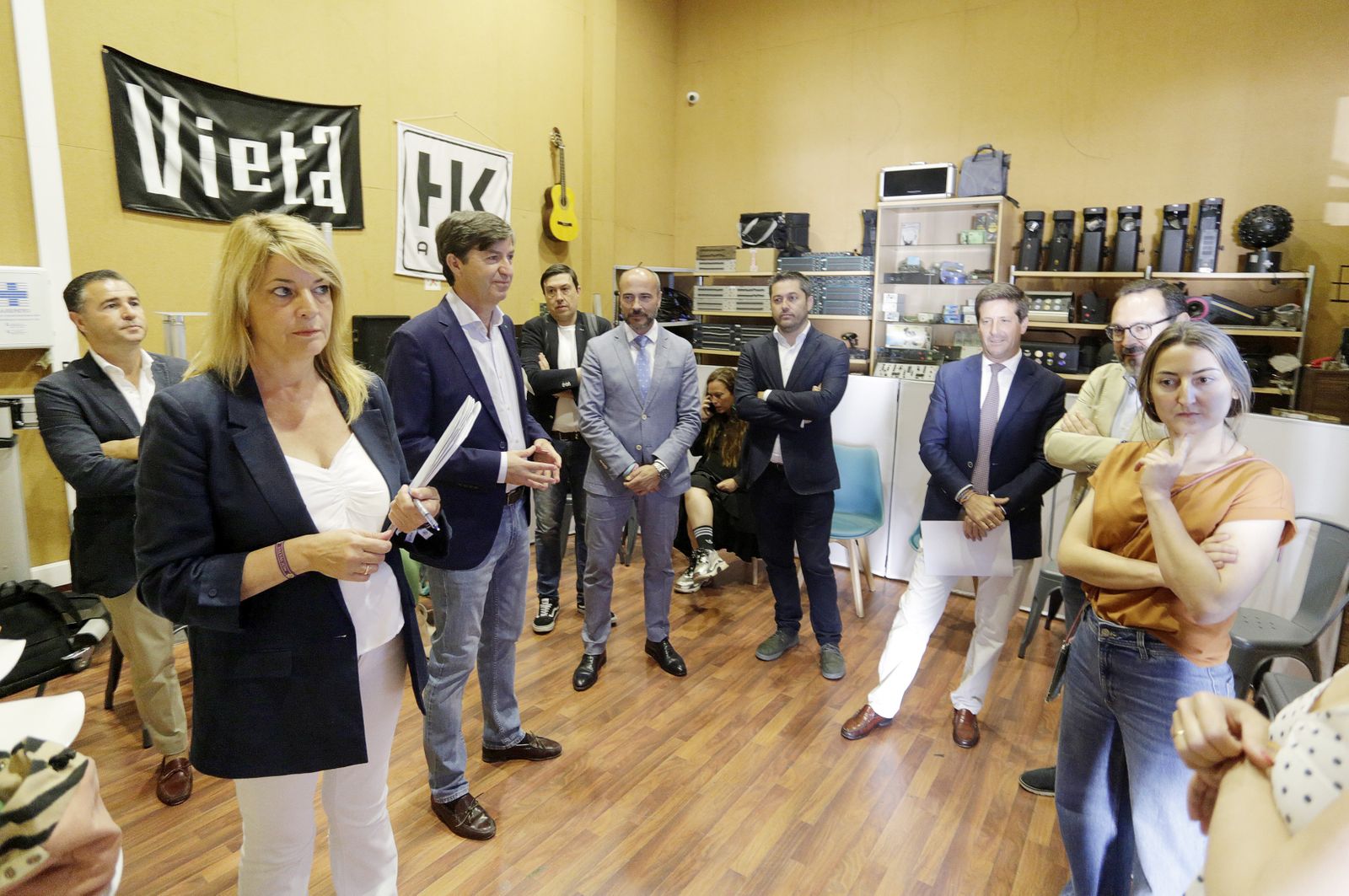 Elecciones Municipales Huelva 2023: Imágenes de la llegada de los candidatos al debate