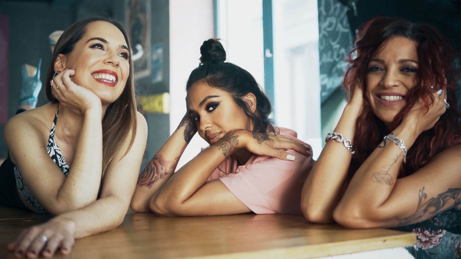 Imagen promocional del trío musical Las Niñas.