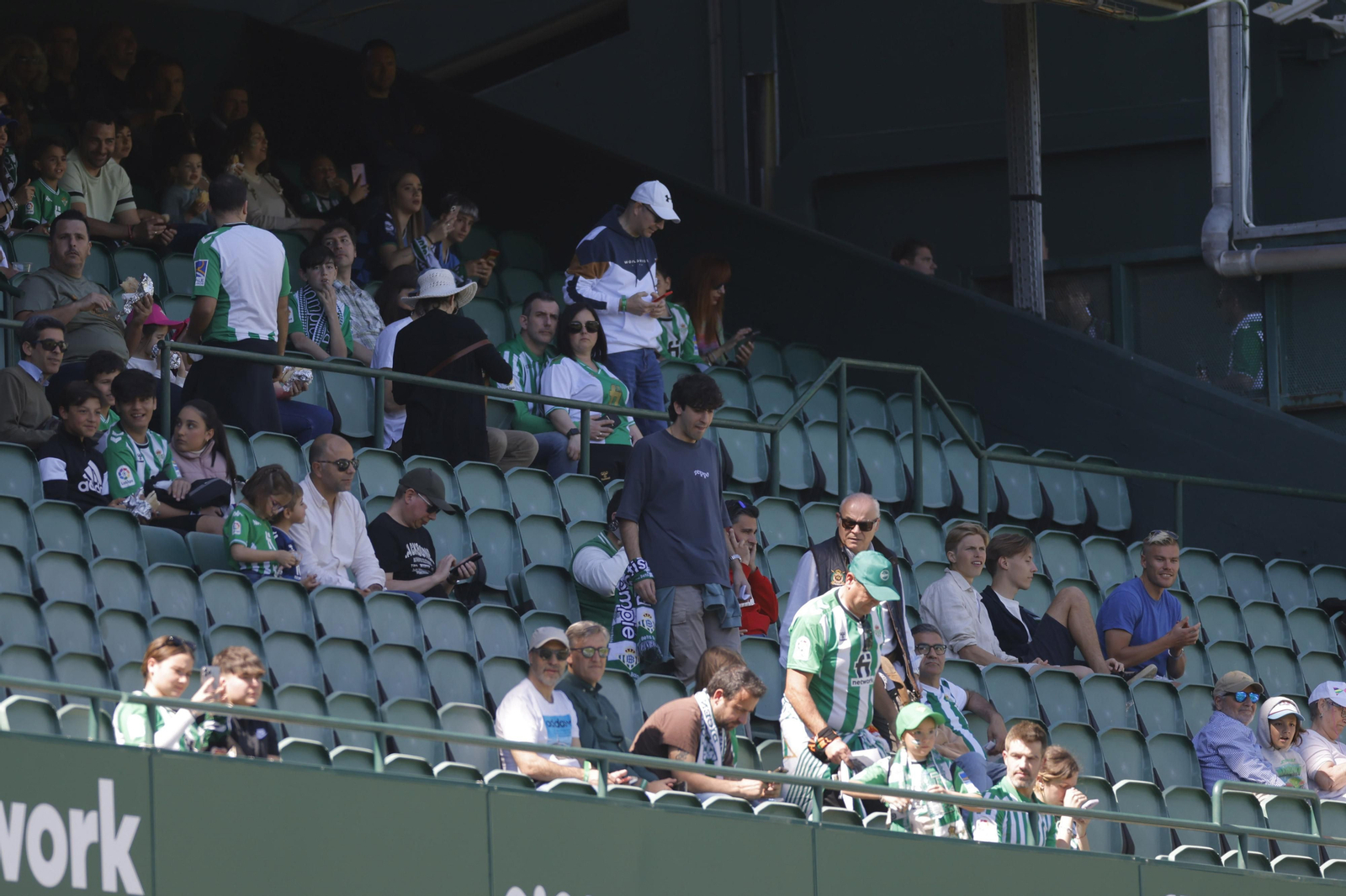 Búscate en las fotos del Betis-Mallorca