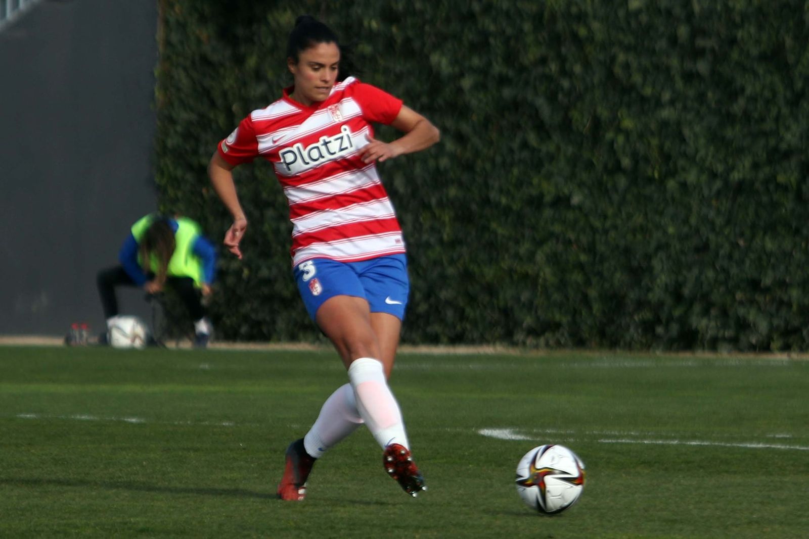Marta Carrasco, en un partido con el Granada CF