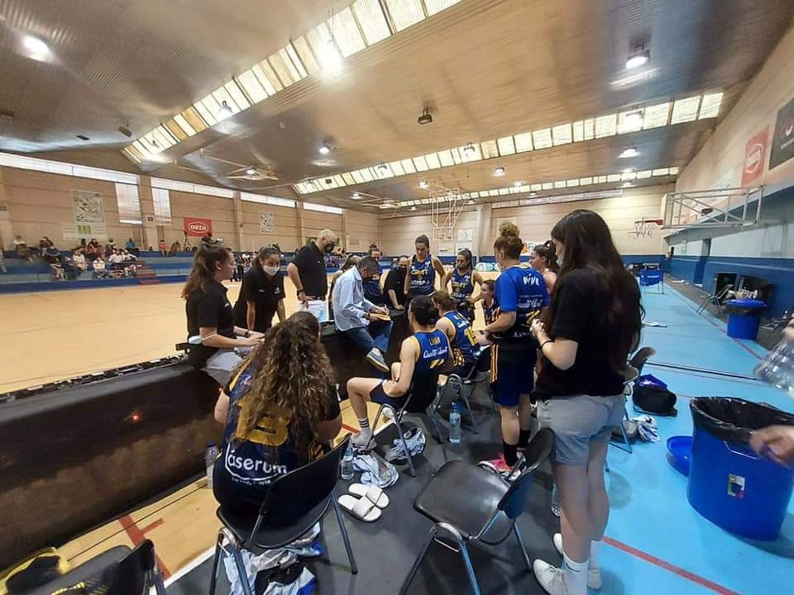 Un tiempo muerto del Asisa Alhaurín de la Torre.