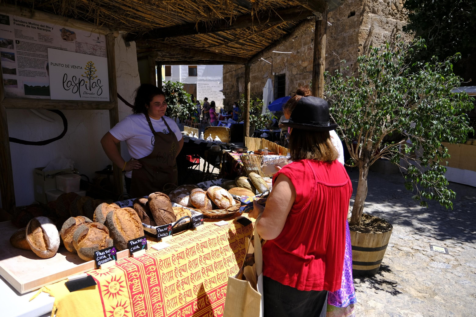 Fotogalería del ecomercado de Almócita. Almería