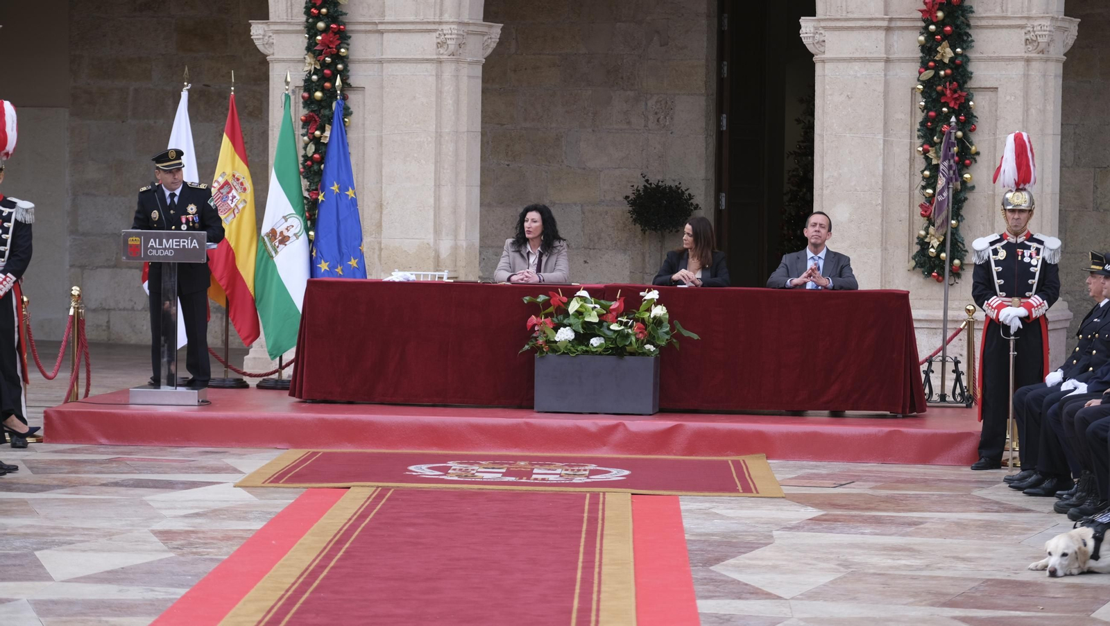 La Policía Local de Almería celebra su patrón San Esteban, en imágenes