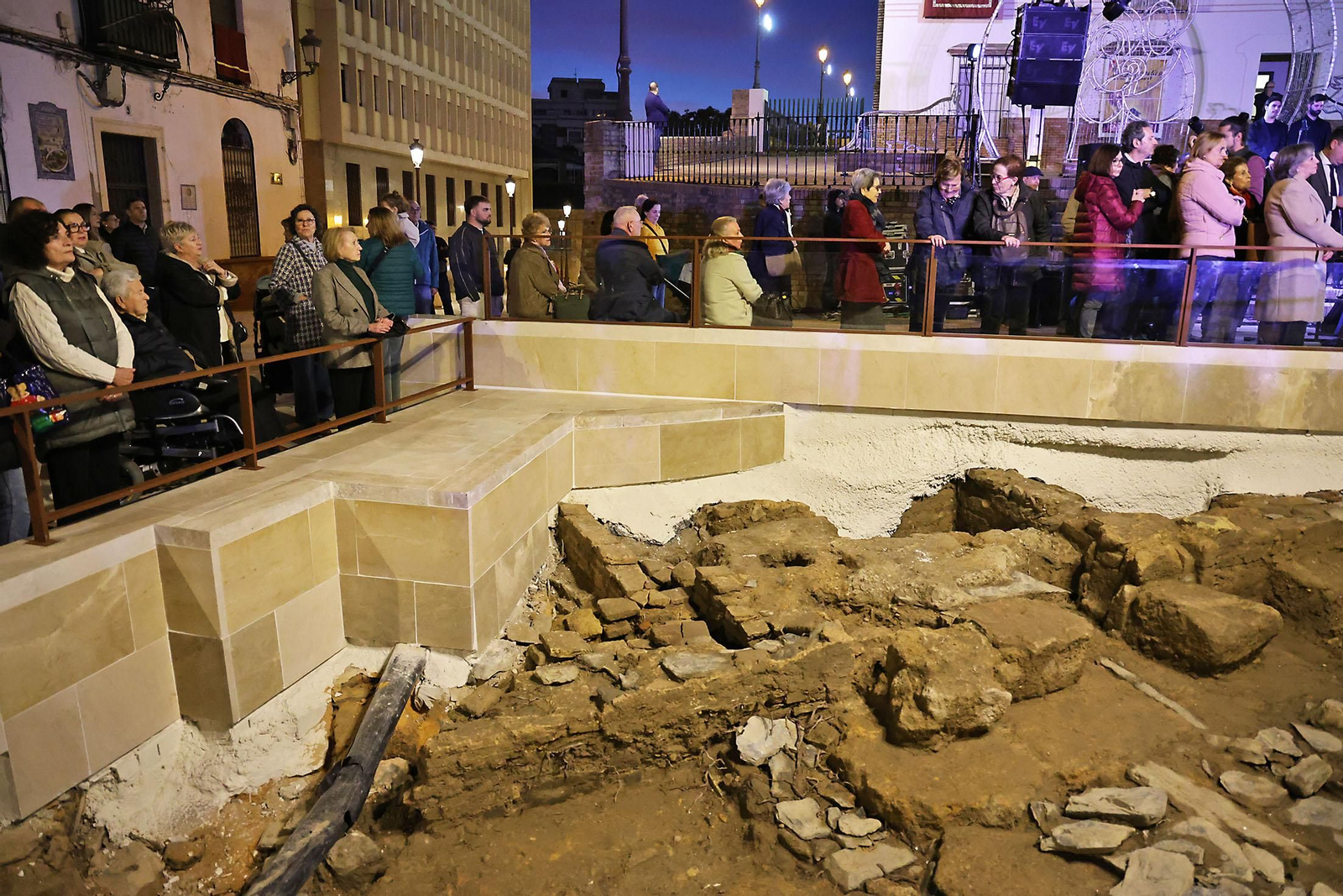 Imágenes de la inauguracion de la renovada Plaza de San Pedro