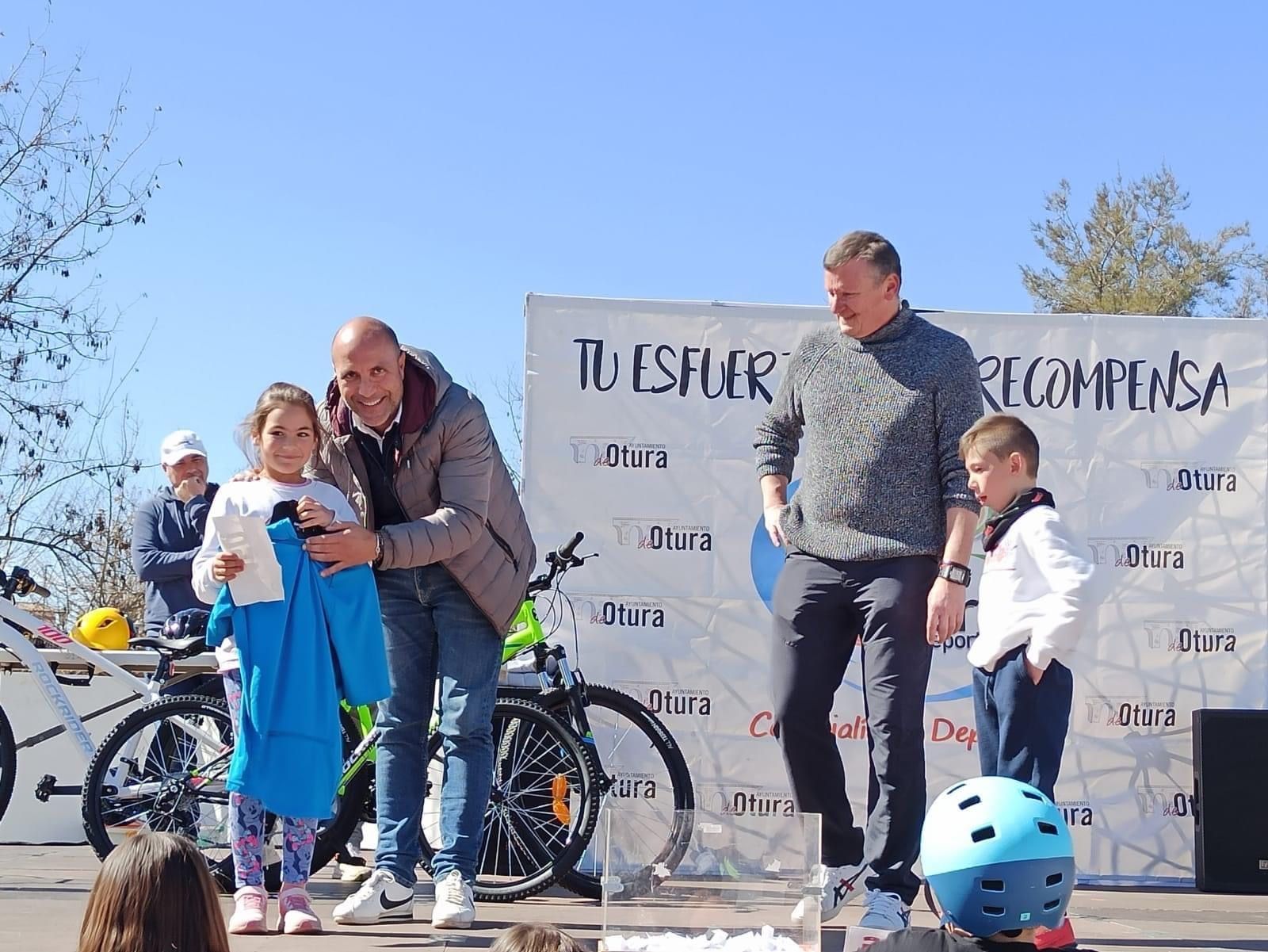 Entrega de premios en el Día de la Bicicleta de Otura