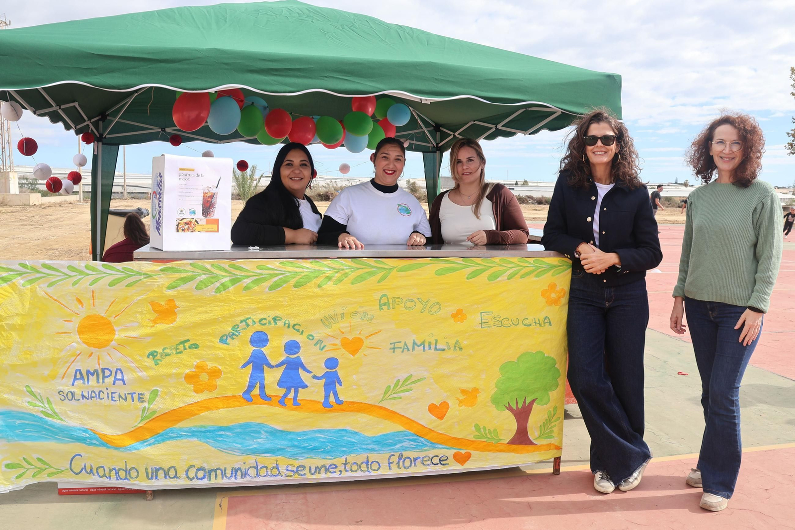 La concejal Delia Mira en la jornada de celebración del Día del Pueblo GItano Andaluz.