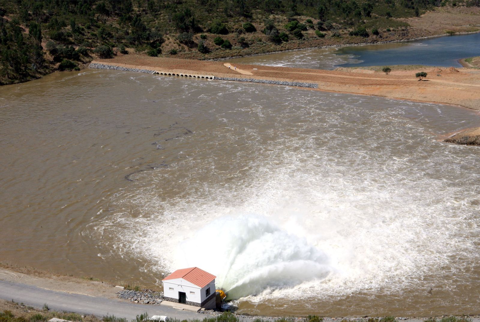 Presa del Andévalo que proporcionará agua a los regantes.