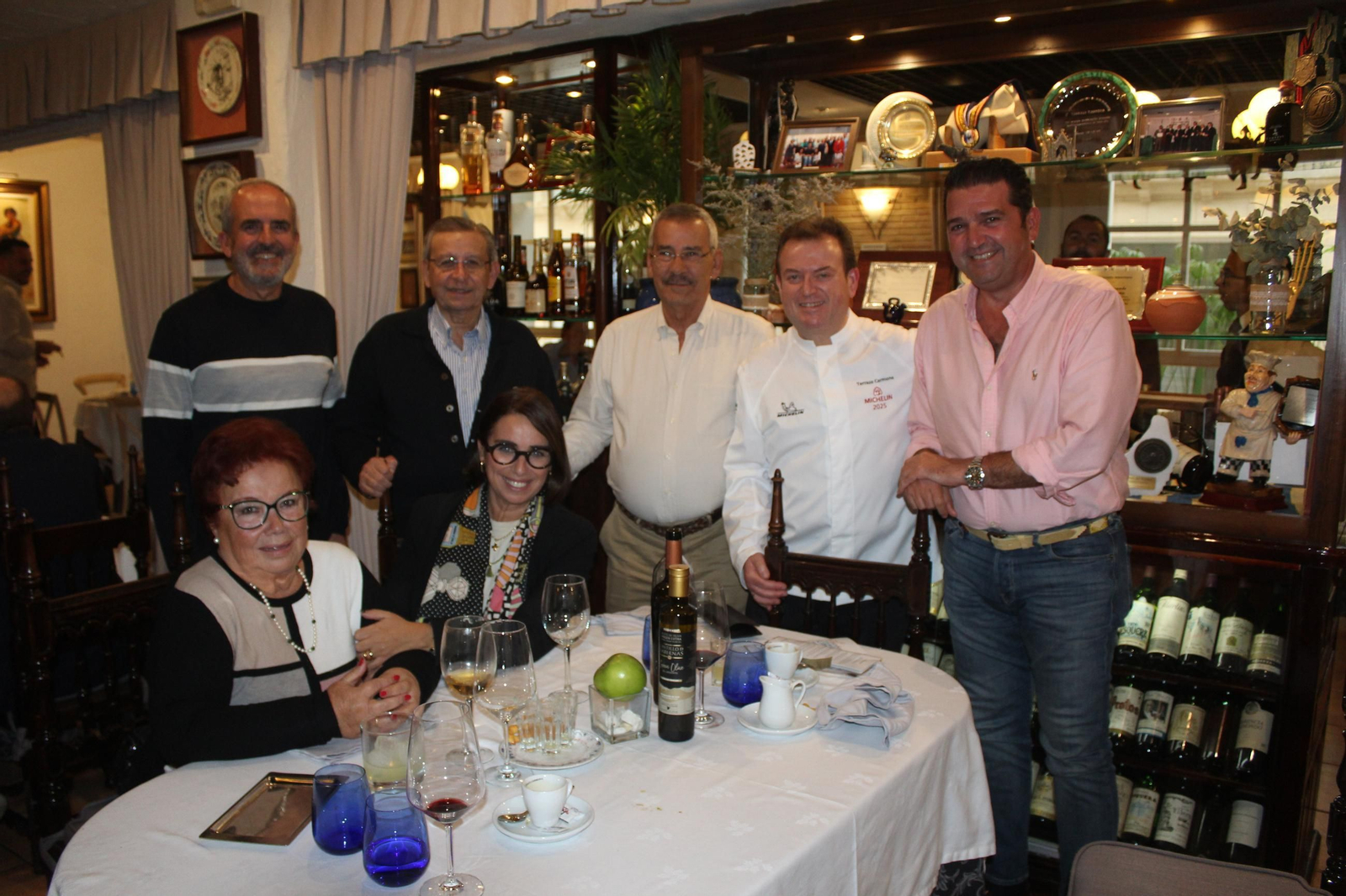 Las mejores fotos de la Terraza Carmona y sus jornadas del toro bravo en la cocina