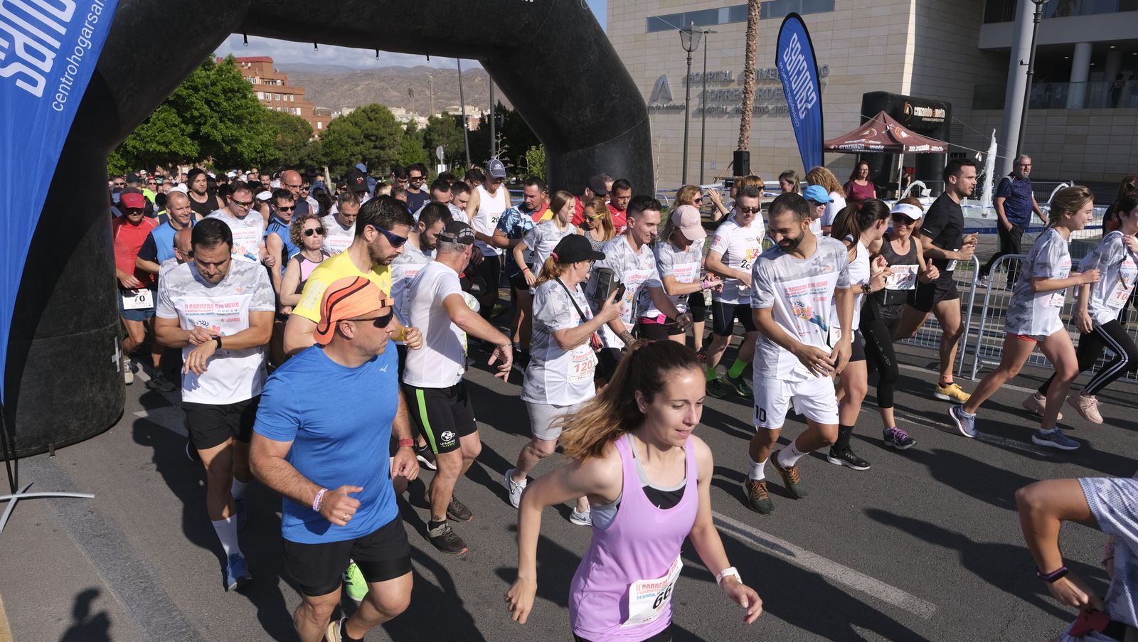 Imágenes de la II Carrera Sin Humo, en Almería