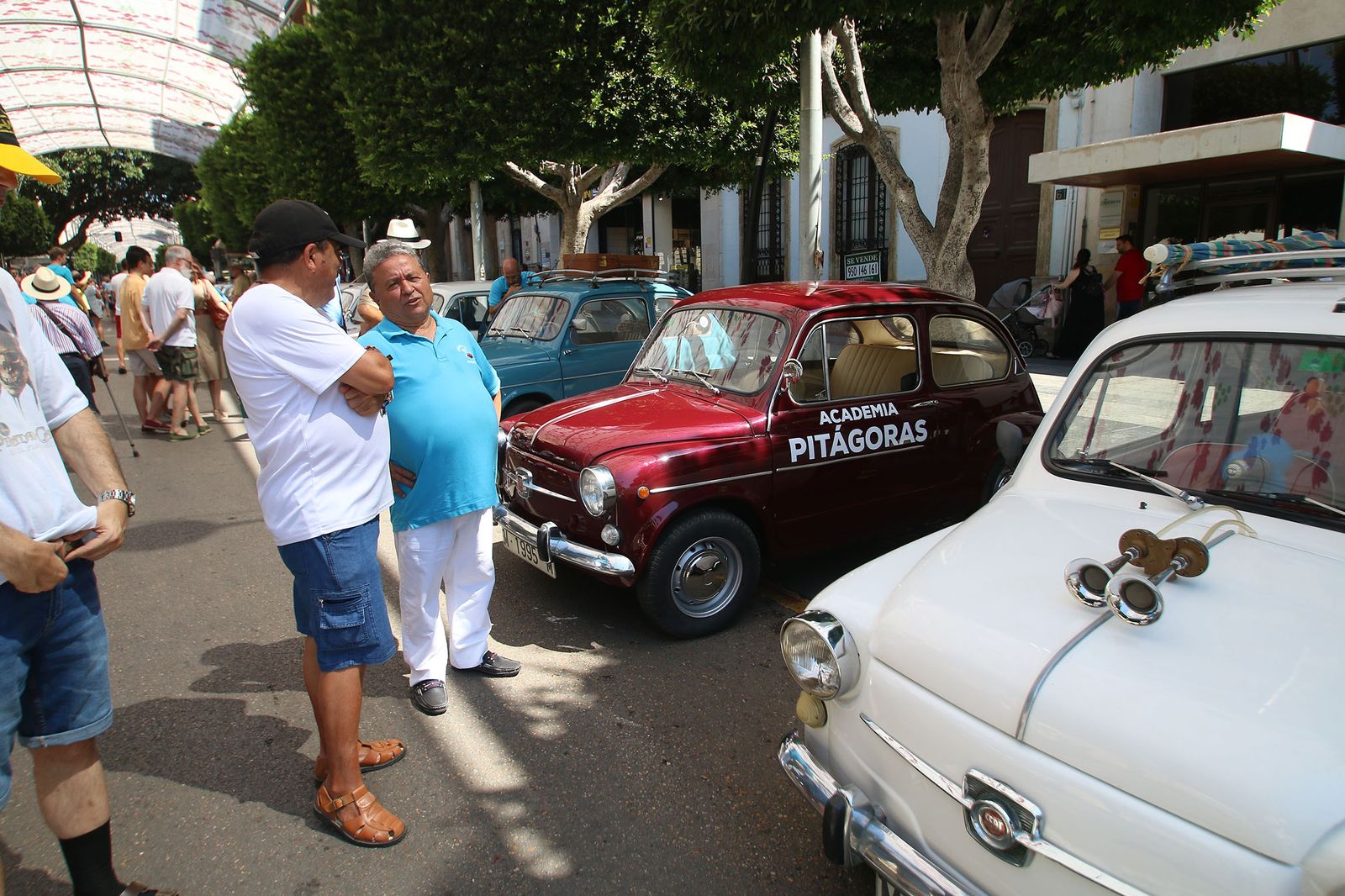 Fotogalería Exhibición Seat 600. Feria Almería 2019