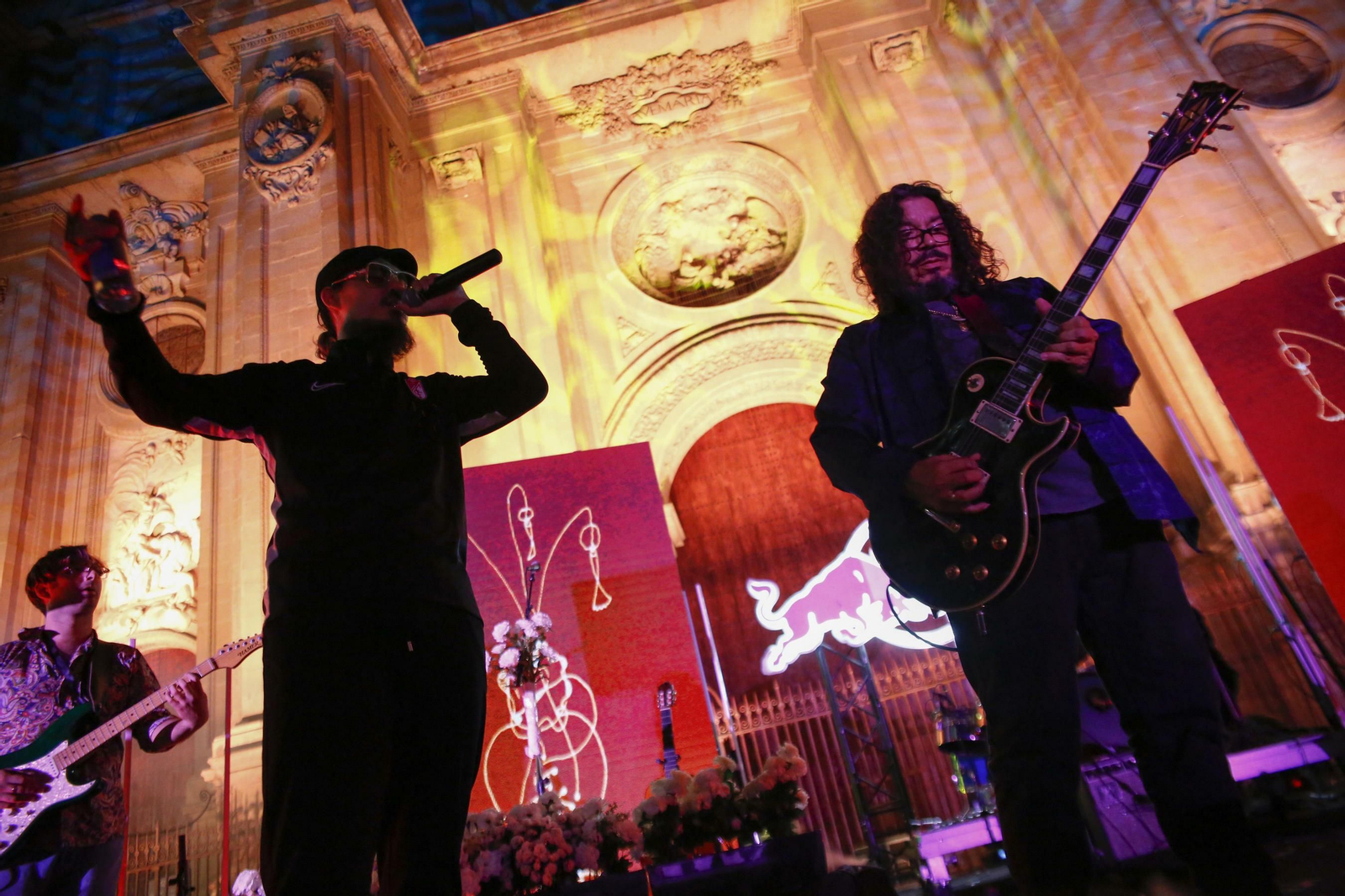 Dellafuente y Raimundo Amador unen dos generaciones musicales en Granada Dellafuente y Raimundo Amador unen dos generaciones musicales en Granada