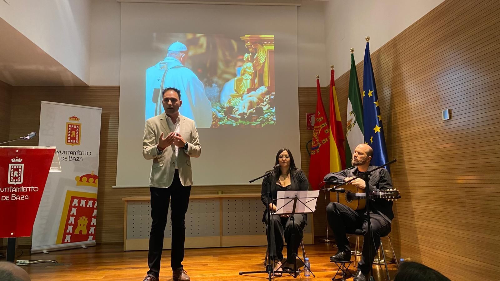 Miguel Ángel Martínez Pozo presenta 'Los orígenes ocultos de la Semana Santa Andaluza’