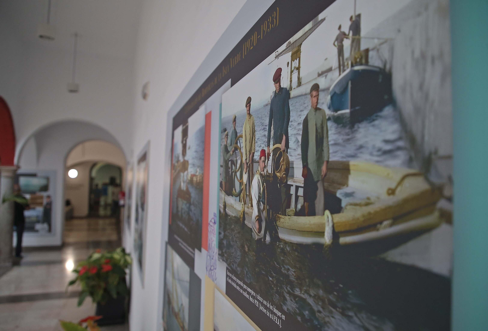 Un paseo por la historia del Puerto de Algeciras, en imágenes