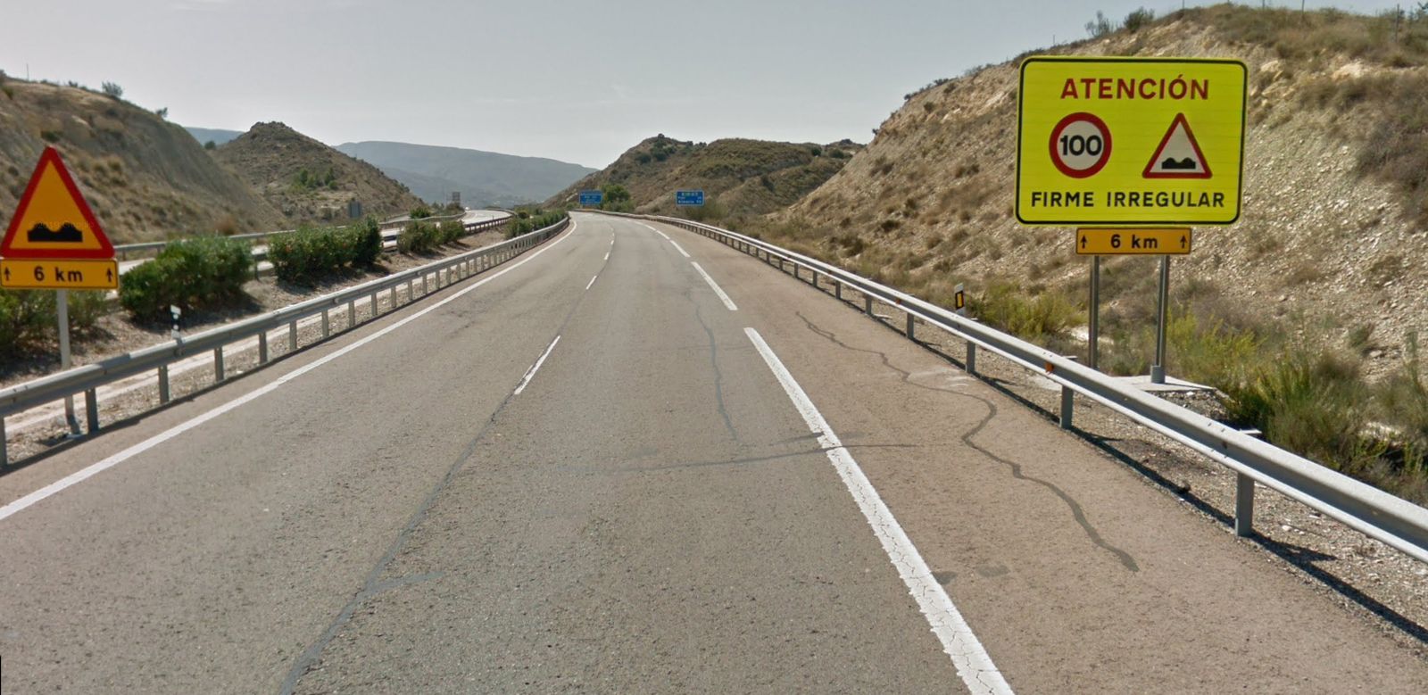 La Autovía A-7 presenta un estado lamentable, especialmente en un tramo desde la salida de Sorbas-Tabernas.