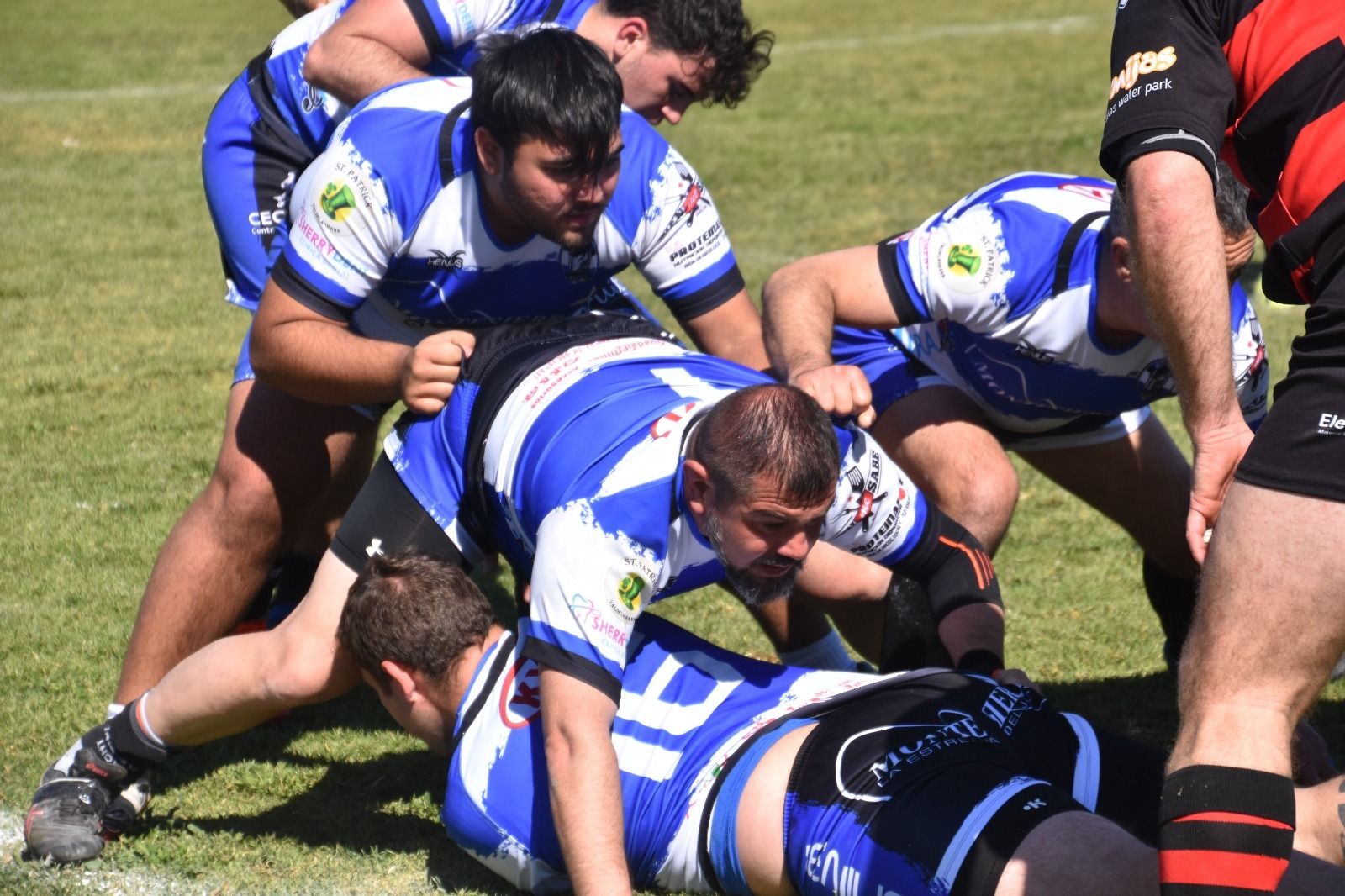 El Cruxe suma el primer triunfo y puede salir del descenso este domingo si gana al Tartessos.