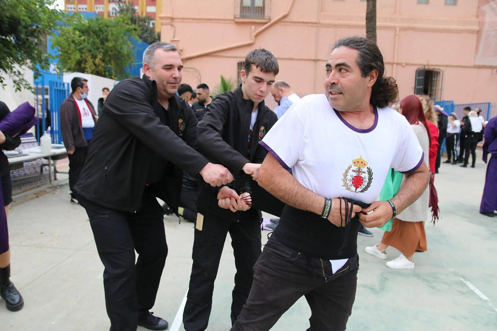 La procesión de las Angustias de Almería, en imágenes