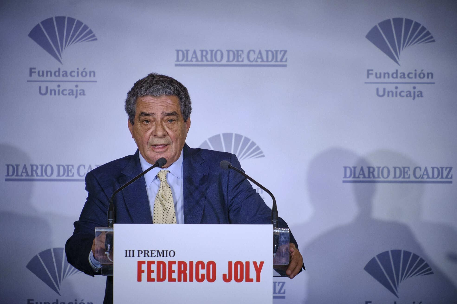 Entrega del premio Federico Joly a Augusto Delkáder