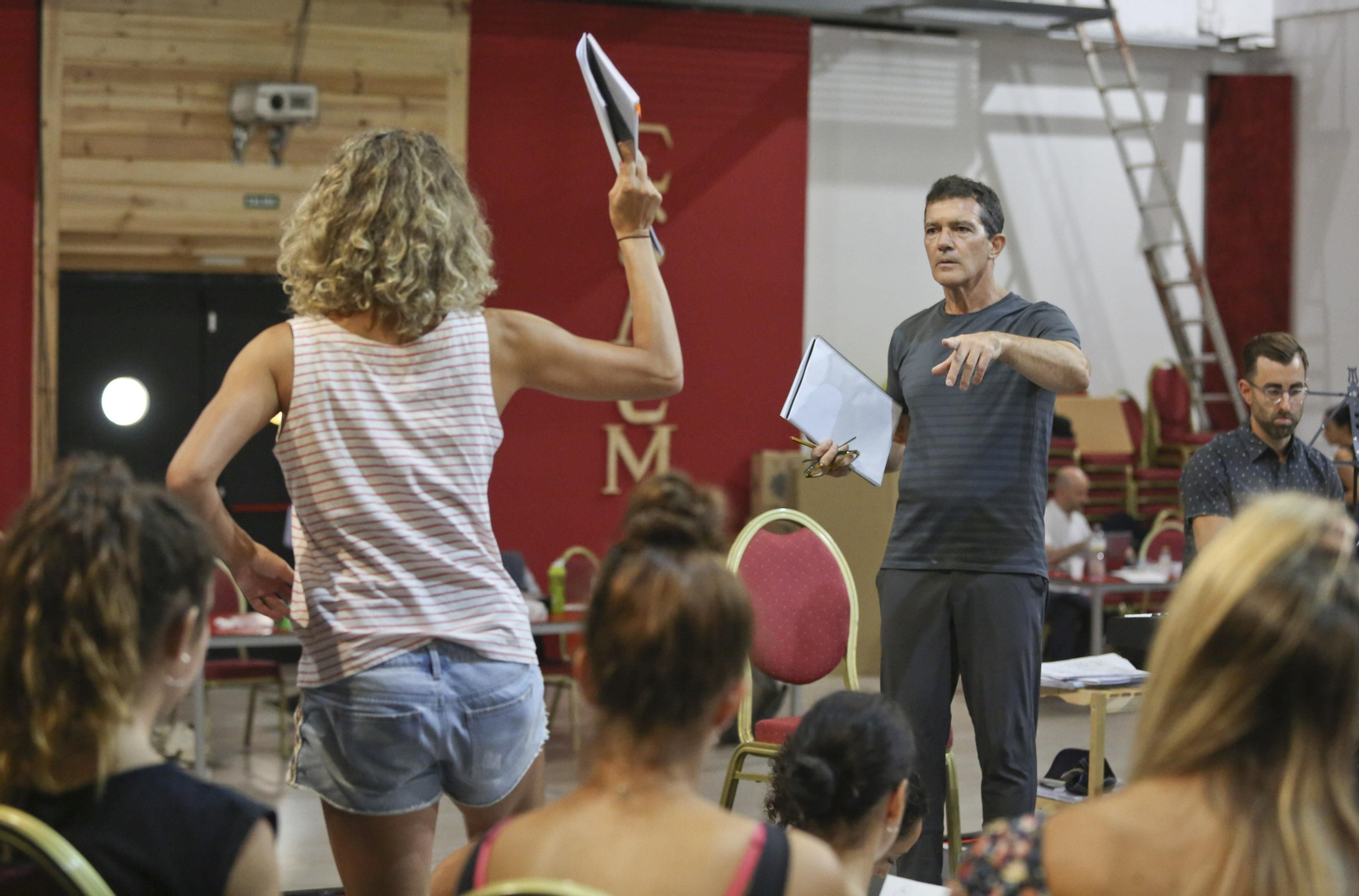 Ensayo con Antonio Banderas de la obra que estrenará el Teatro del Soho