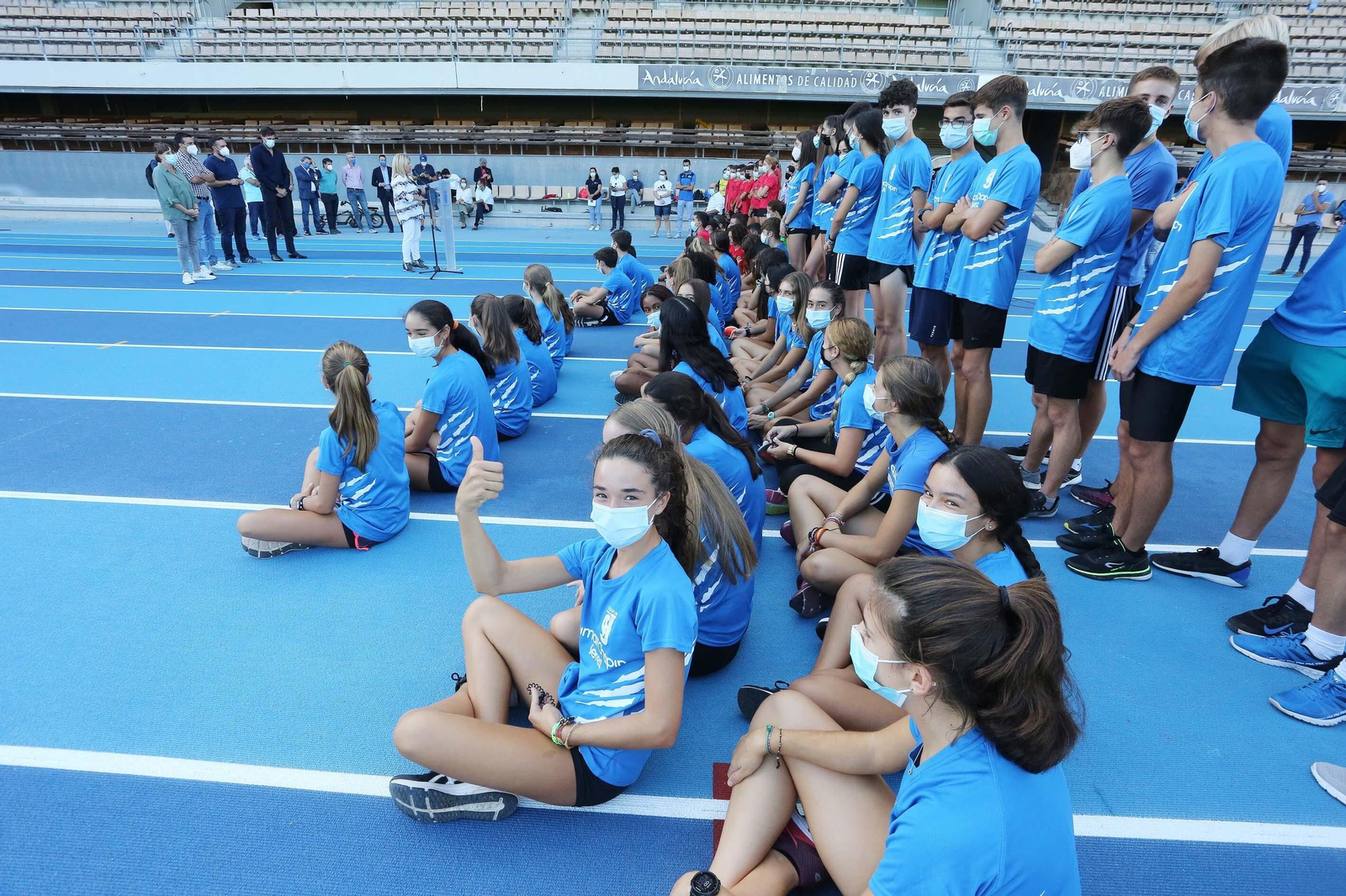Presentación de las nuevas pistas del Estadio Chapín de Jerez