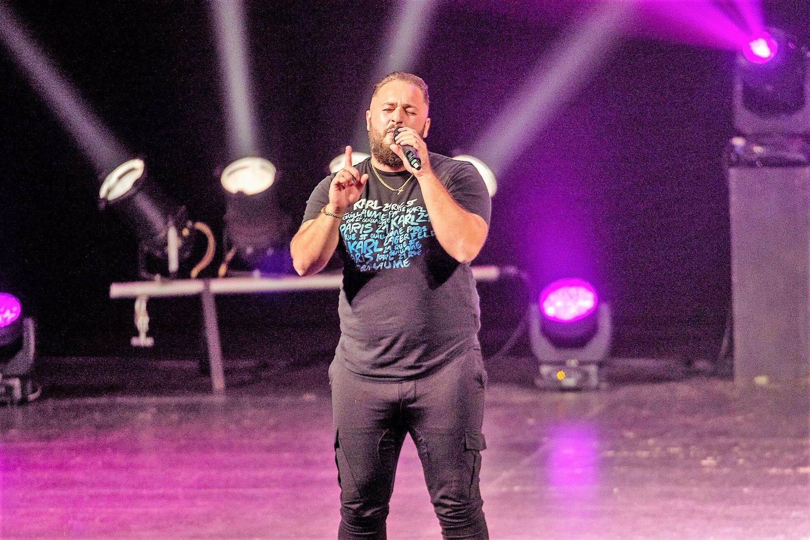 Mayel Jiménez durante su actuación.