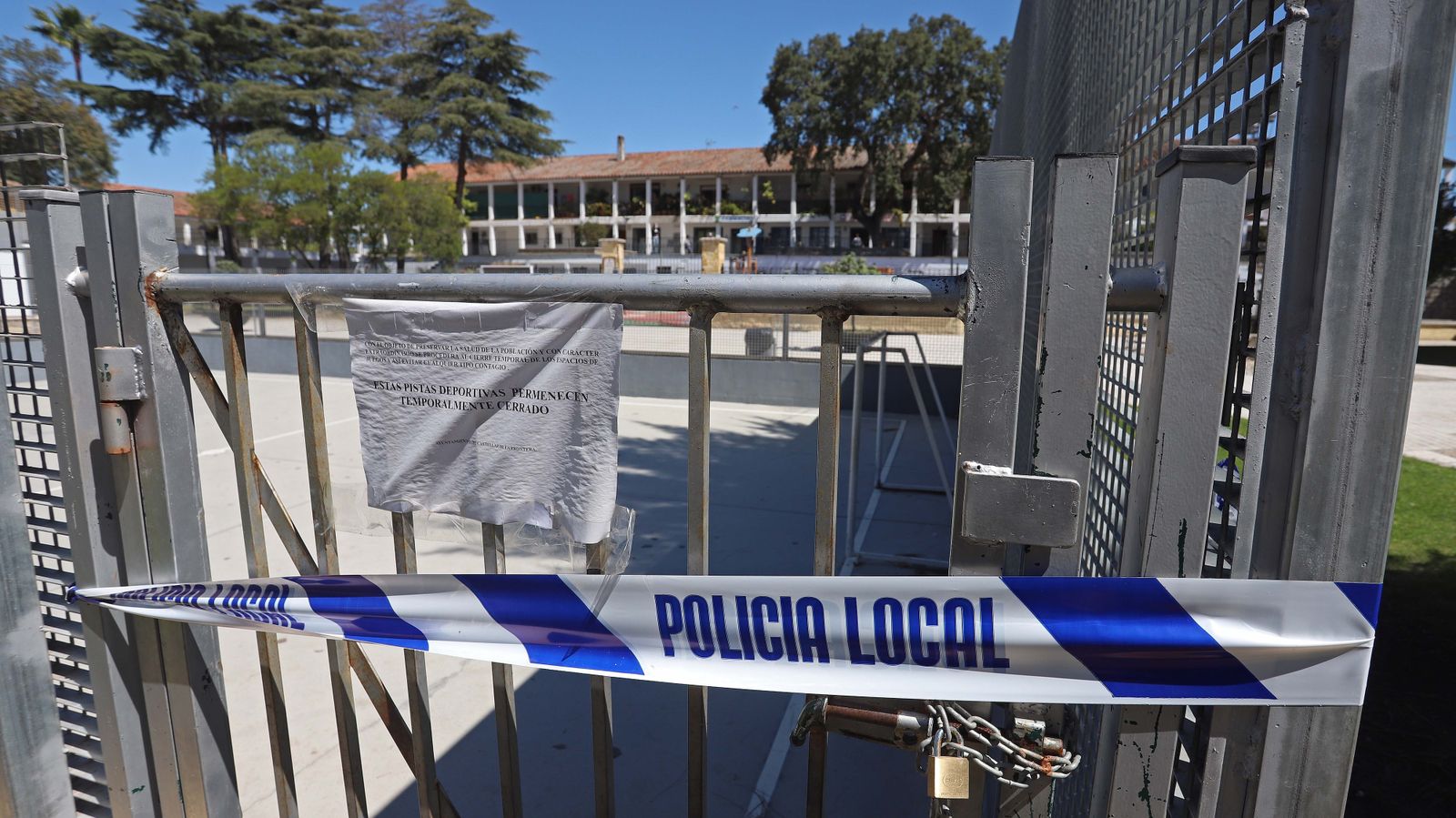 Fotos del confinamiento por el estado de alarma en Castellar