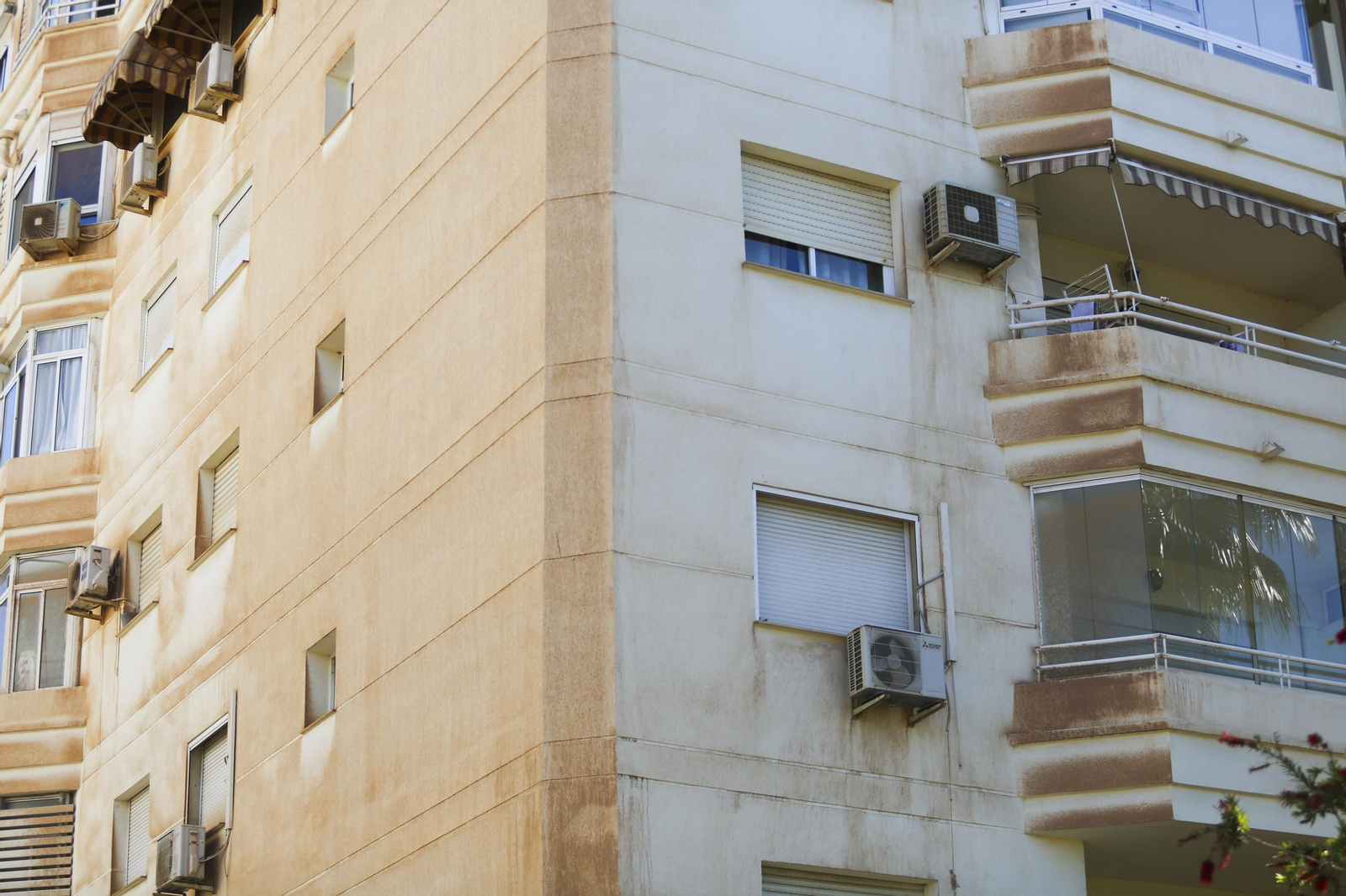 Así están los edificios de Málaga un mes después de la calima