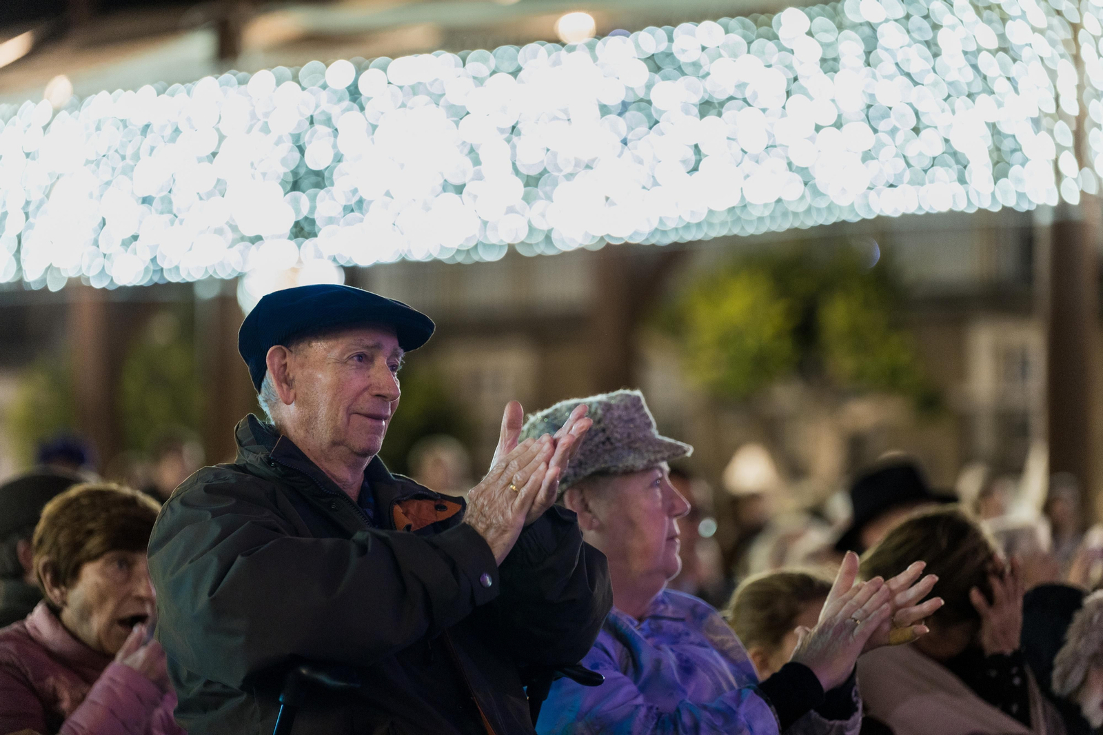 Imágenes de la final del Concurso de Coros de Campanilleros de la peña Chato en San Fernando.