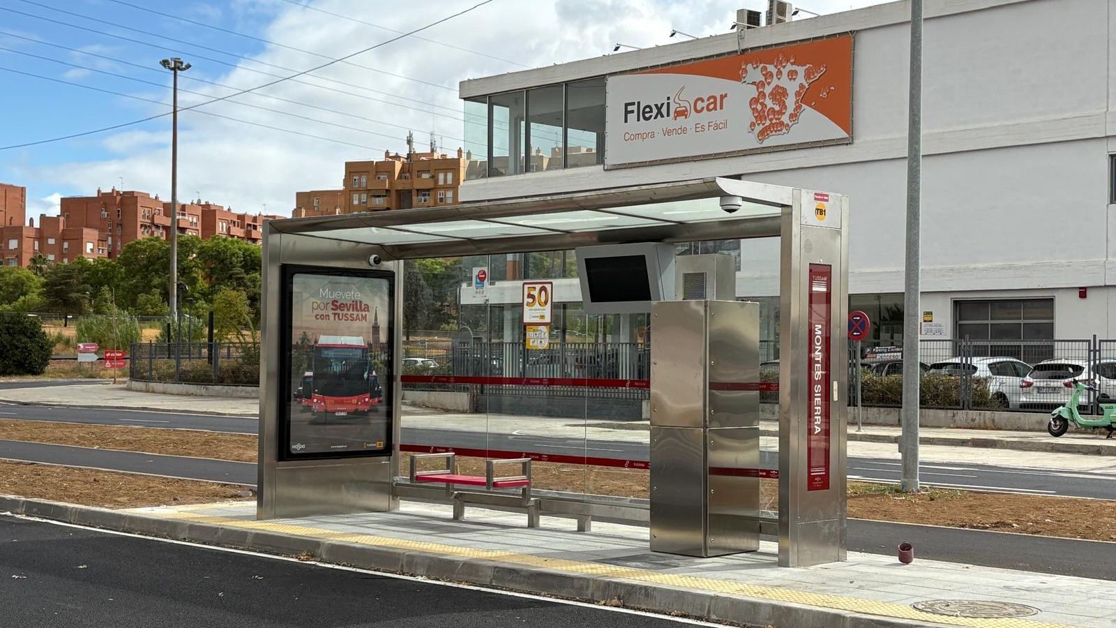 Una de las paradas, ya acabada, del tranvibús.