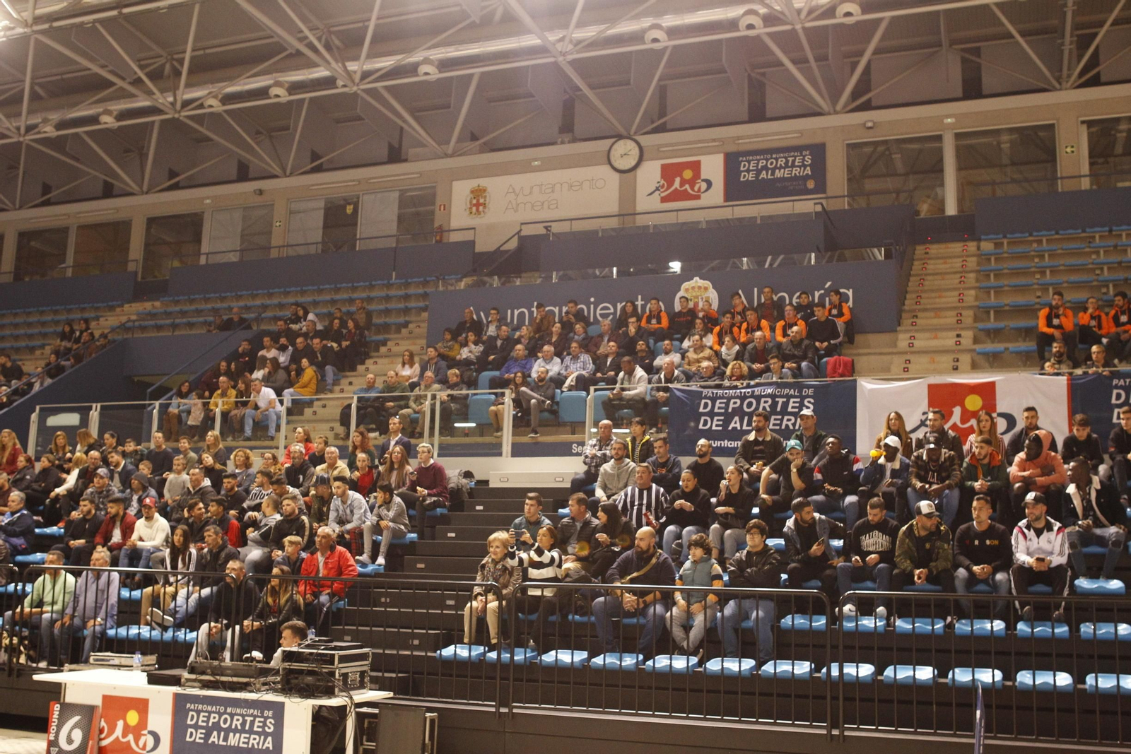 Fotogalería de la velada solidaria de boxeo