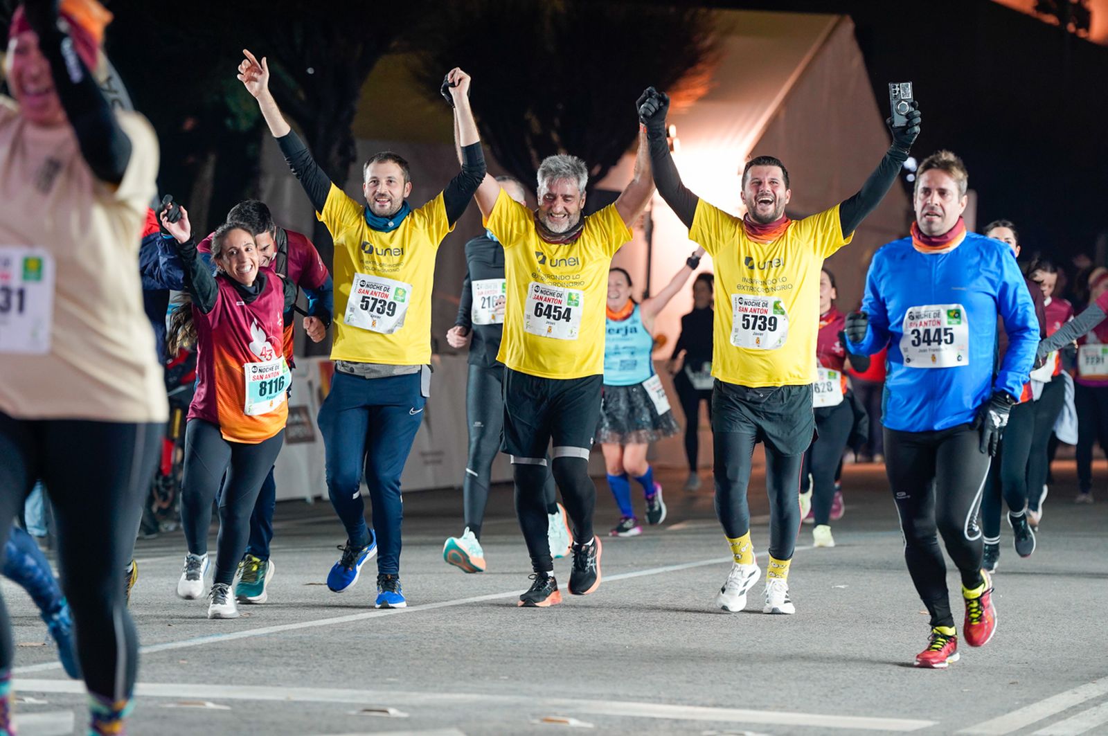 En imágenes: búscate en tu llegada a meta de la Carrera de San Antón 2026 (1)