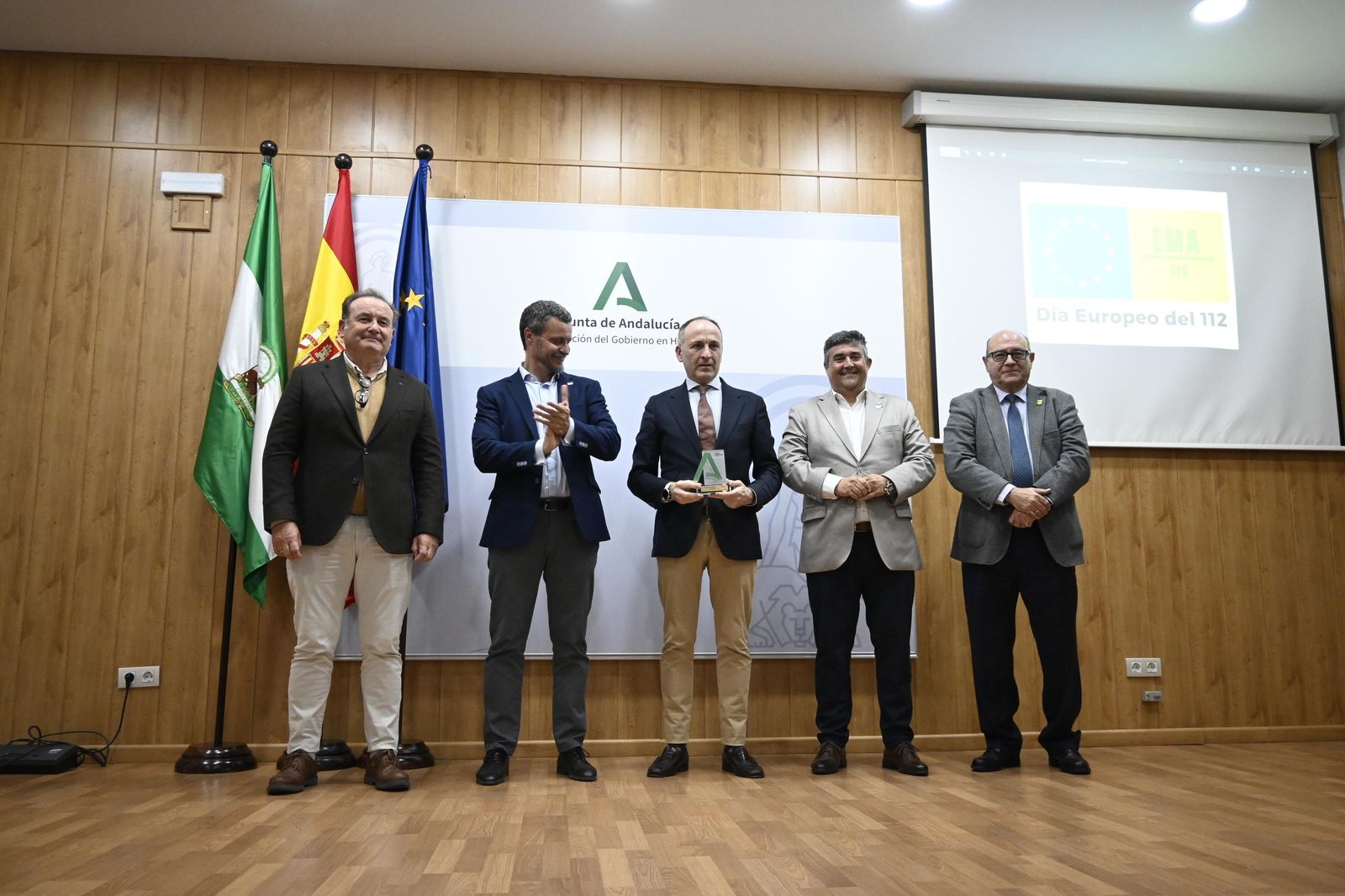 Imágenes del reconocimiento a las entidades que participaron en la emergencia de Cueva de la Mora