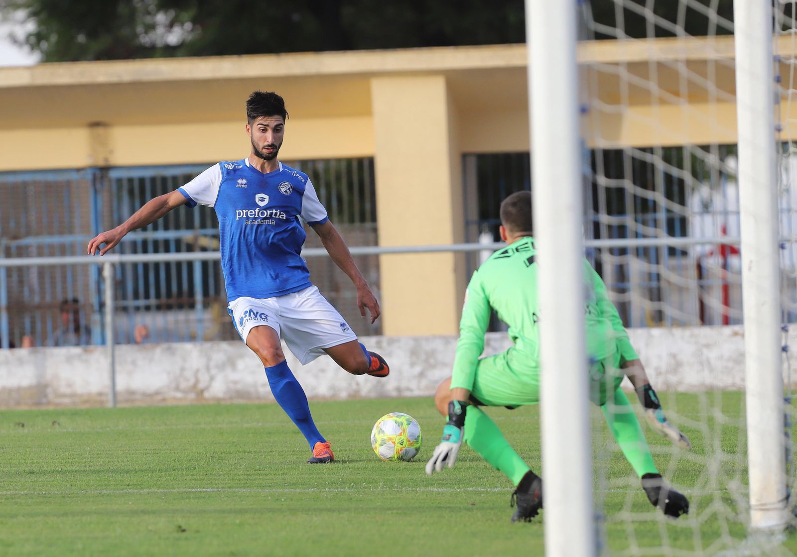 Fran Ávila reaparecerá el domingo ante el Salerm Puente Genil tras su sanción.