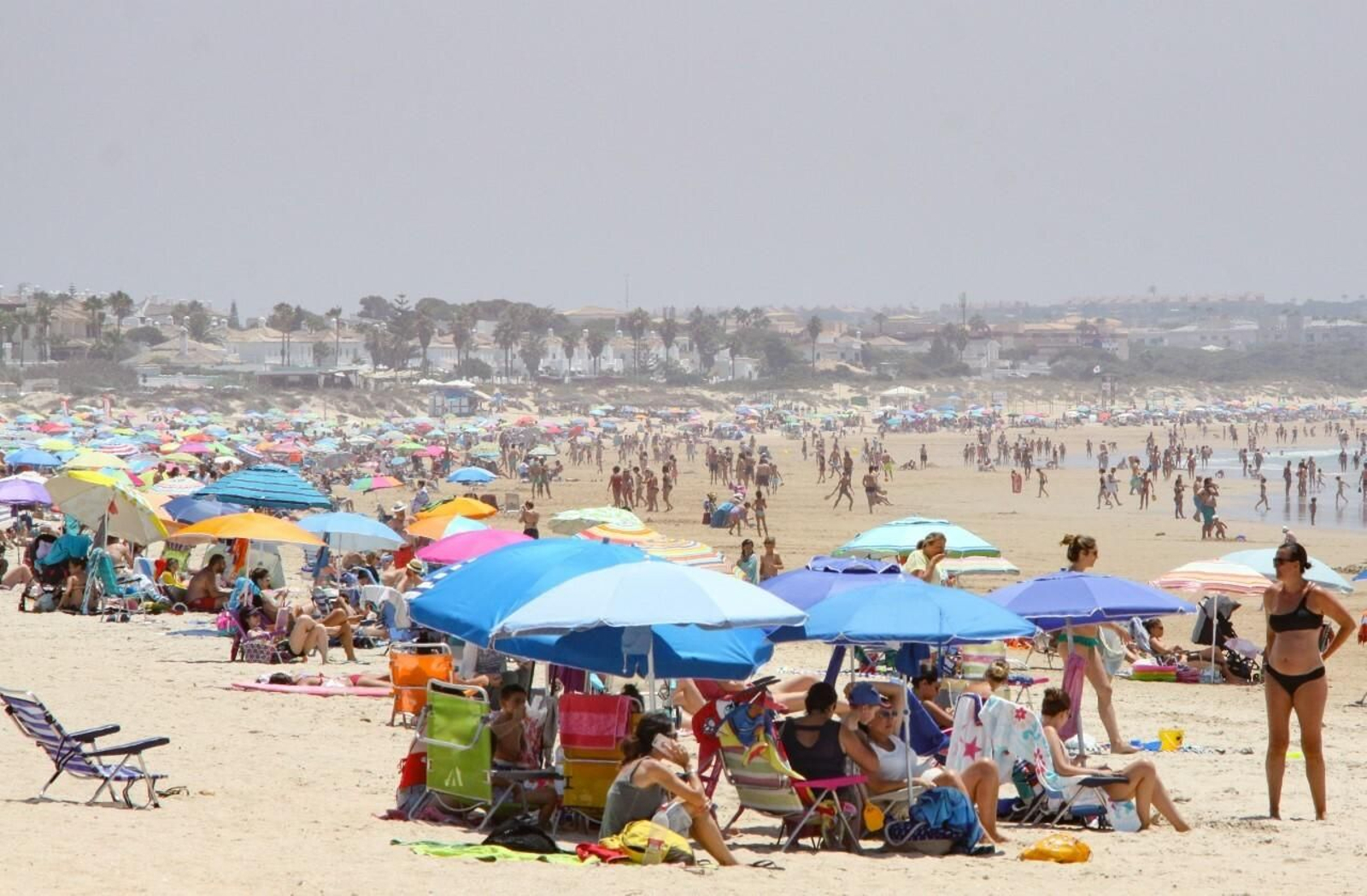 Imágenes de La Barrosa, hoy por la tarde.
