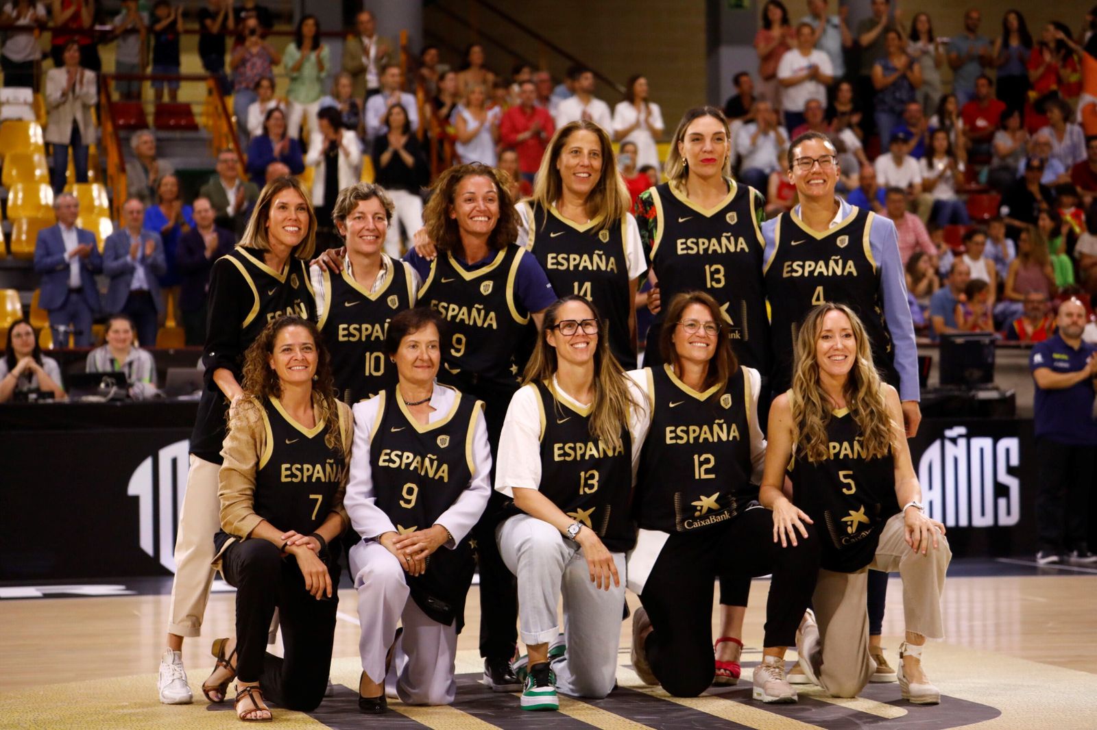 Las mejores fotos de la victoria de la selección española femenina de baloncesto ante Bélgica, en Córdoba