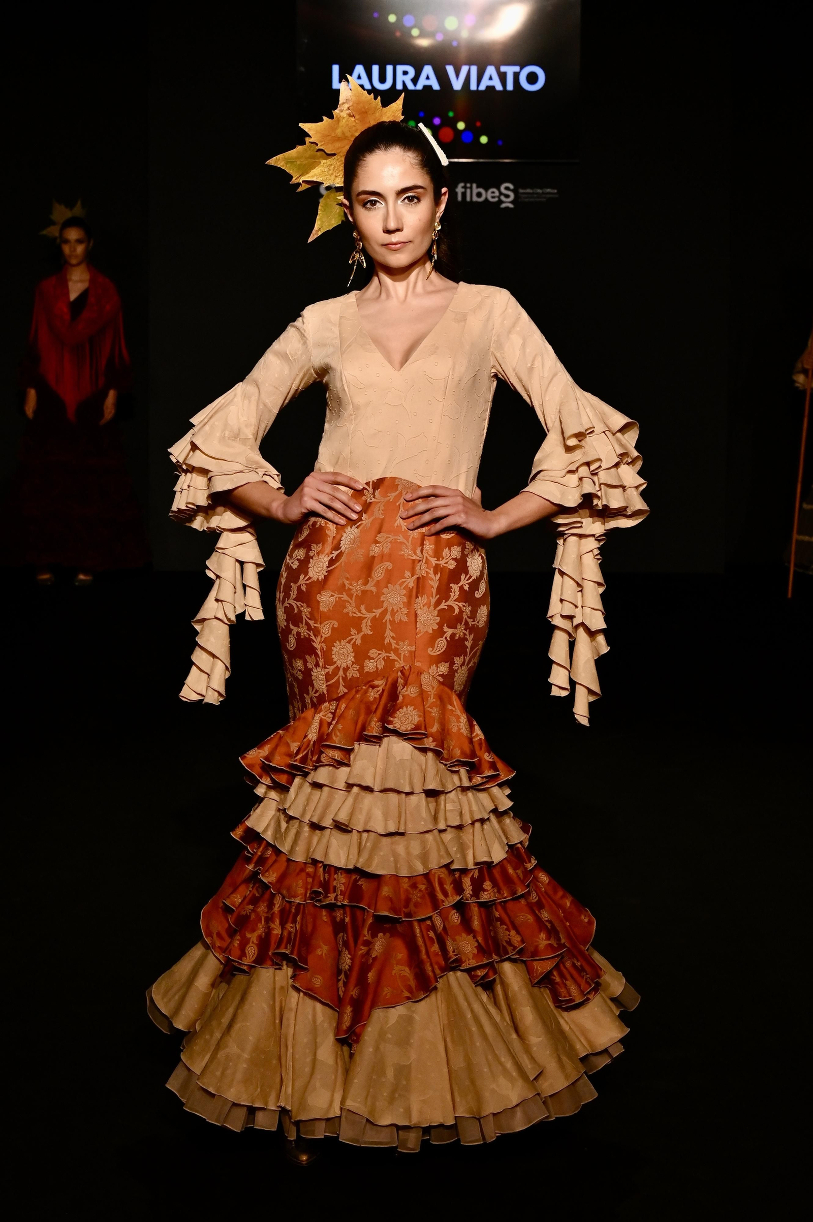 Moda flamenca 2024: Todas las colecciones de Emprende Lunares, en imágenes