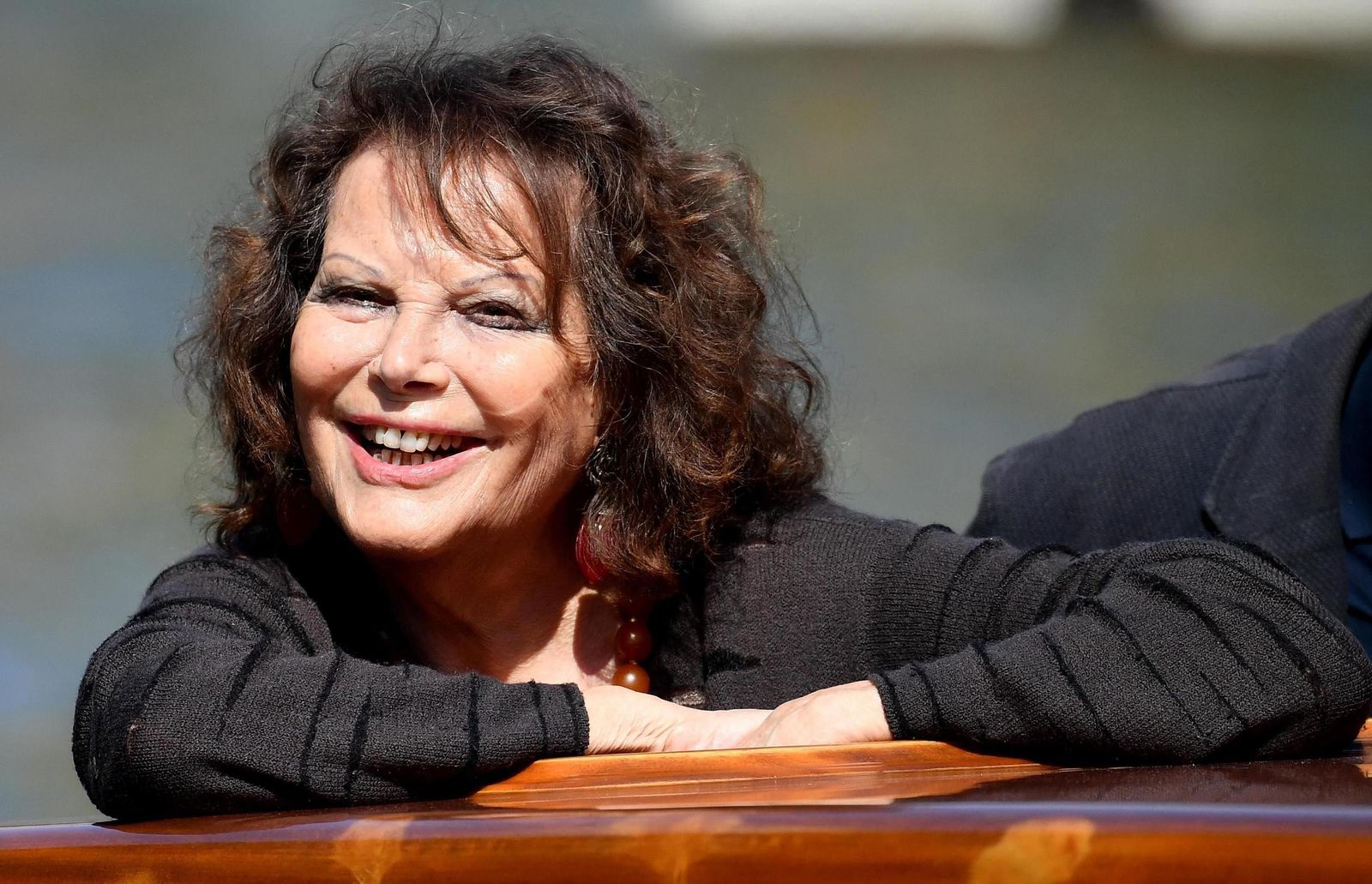 Claudia Cardinale (87 años) - Gran estrella del cine italiano durante los años 60, fue protagonista de cintas inolvidables como 'Rocco y sus hermanos', 'El gatopardo', 'Ocho y medio' y 'La chica de la maleta'