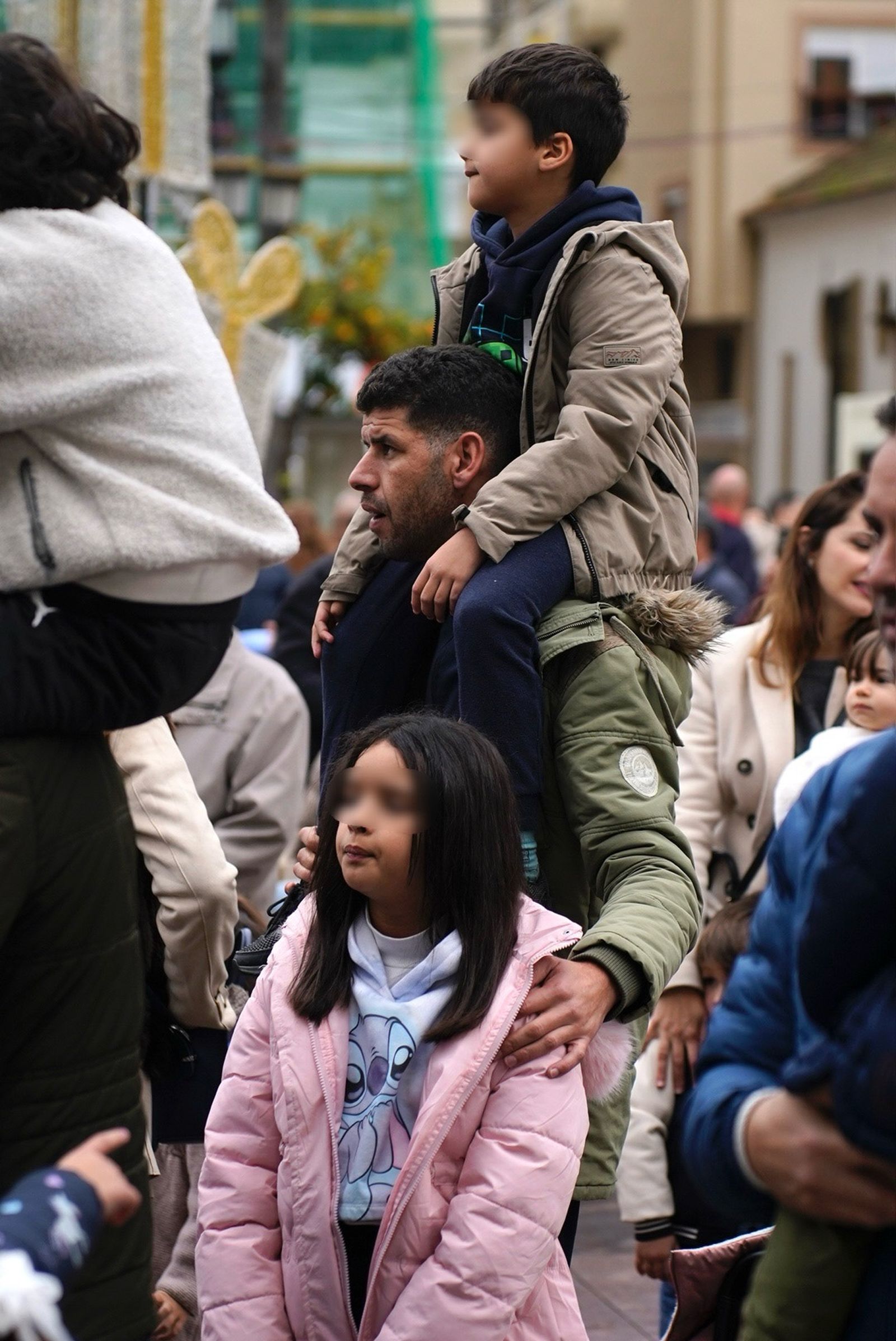 Fotos de las campanadas infantiles en la Plaza Alta de Algeciras